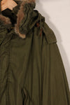 Early 1950s MEDIUM M51 Field Parka with coyote hood, used.
