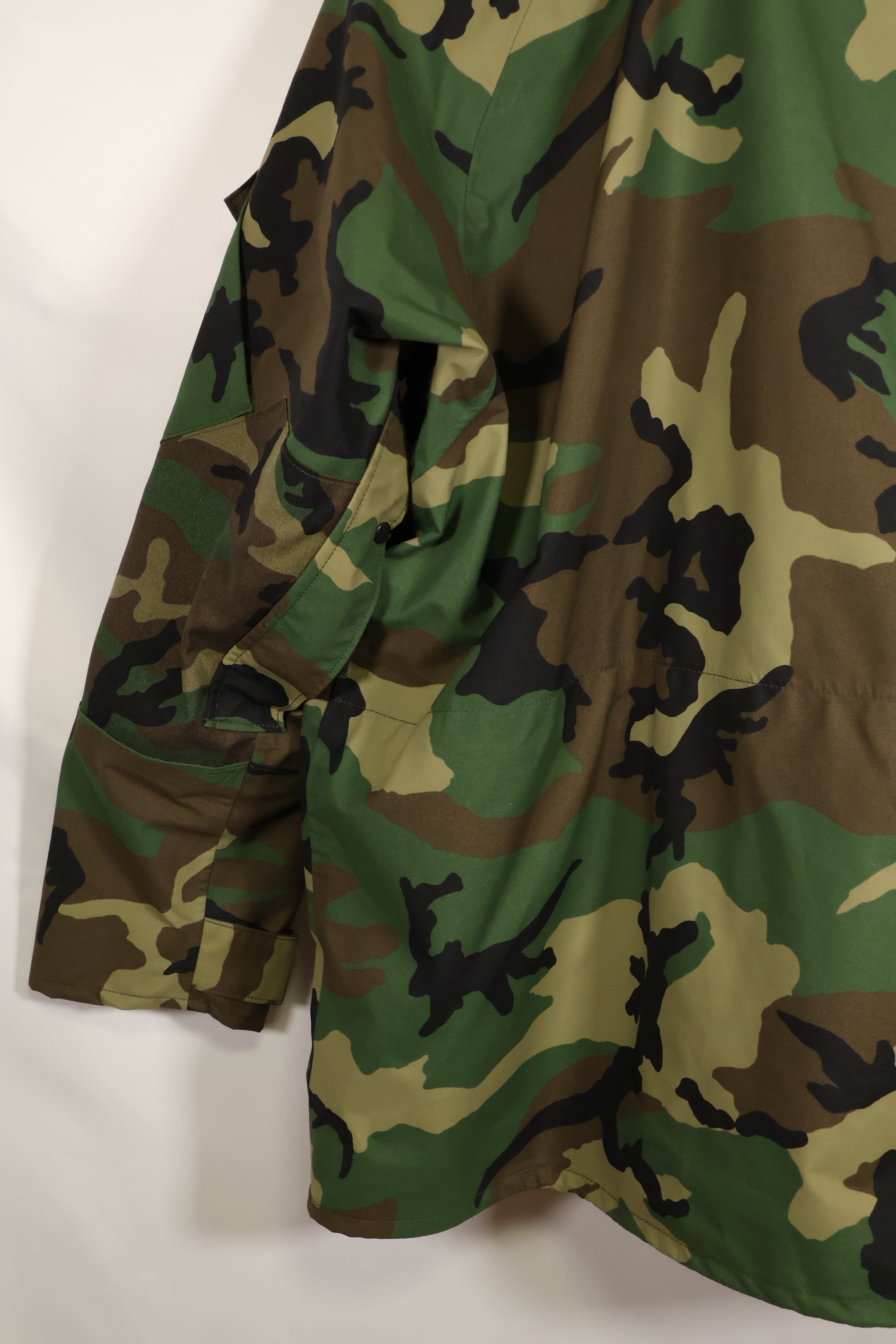 1997年会計　M-R　アメリカ軍　ウッドランド迷彩　ECWCS　Gen1 ゴアテックス　パーカー　中古品