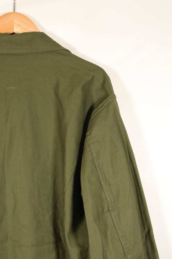 1950年代後半　MEDIUM　アメリカ軍　初期型　OG-107　ユーティリティシャツ　テープ初付　中古品