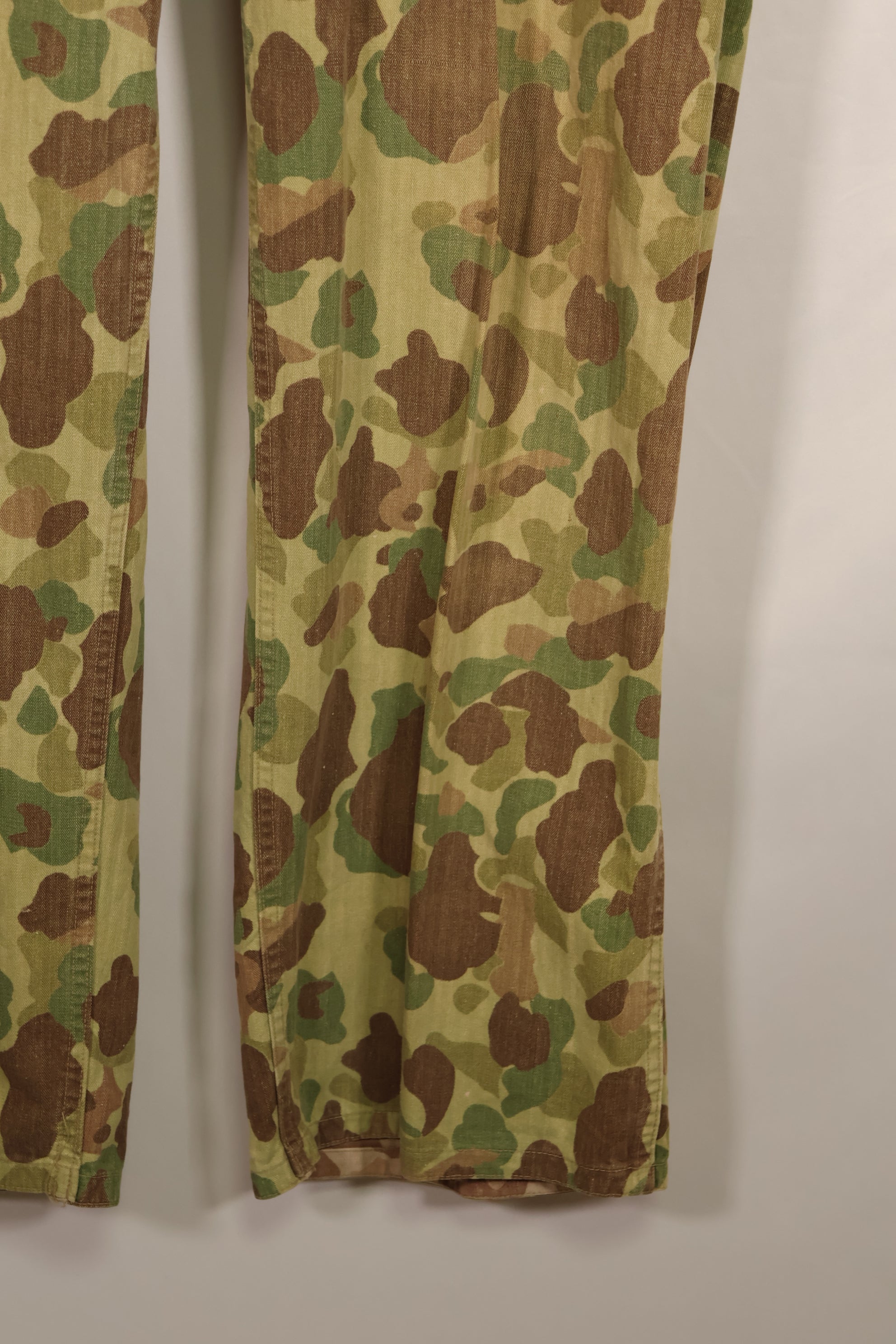 実物　WWII アメリカ海兵隊　P42　HBT　フロッグスキン迷彩　退色あり　中古品