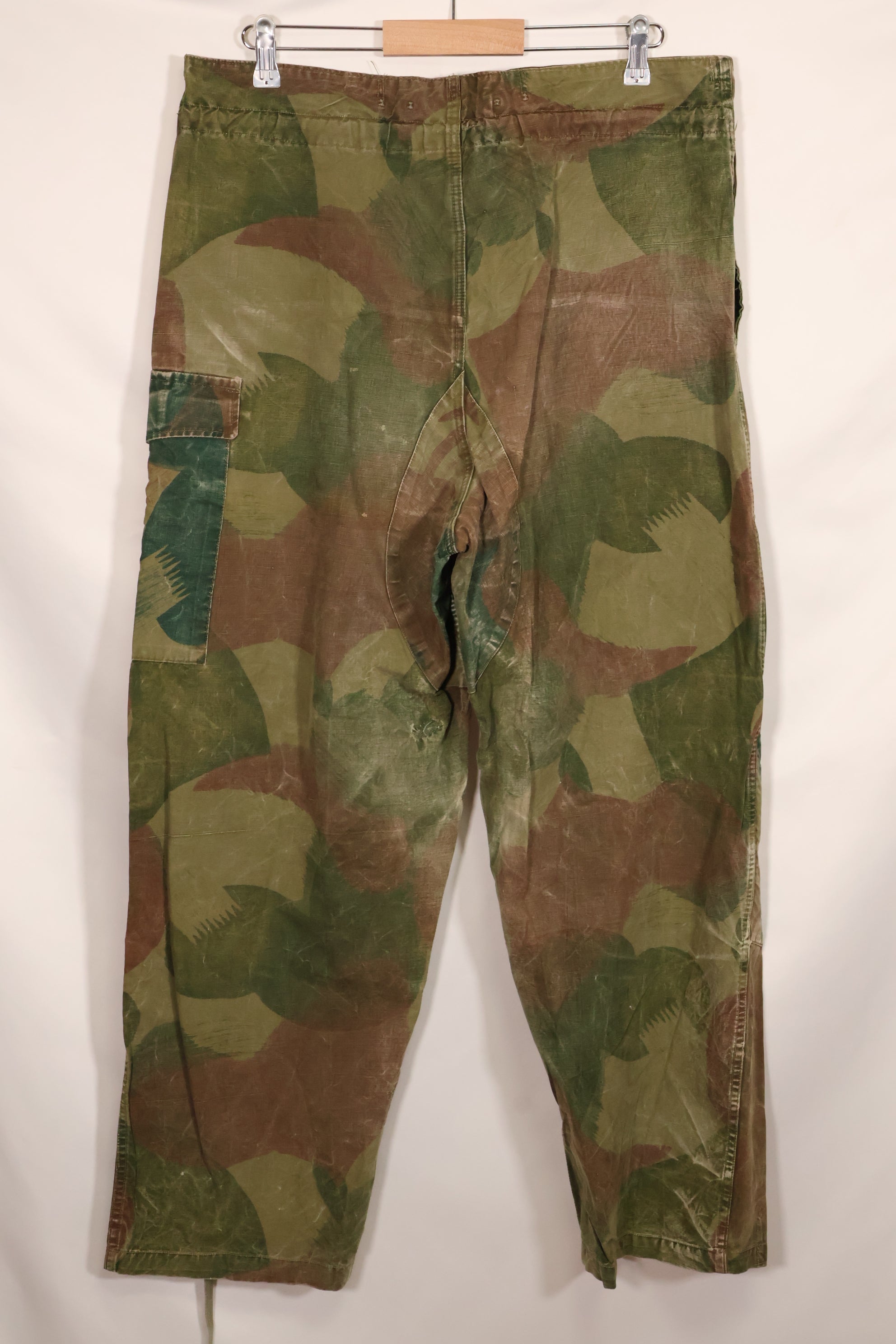1956年　ベルギー軍　ブラッシュストローク迷彩　空挺パンツ　中古品　退色あり