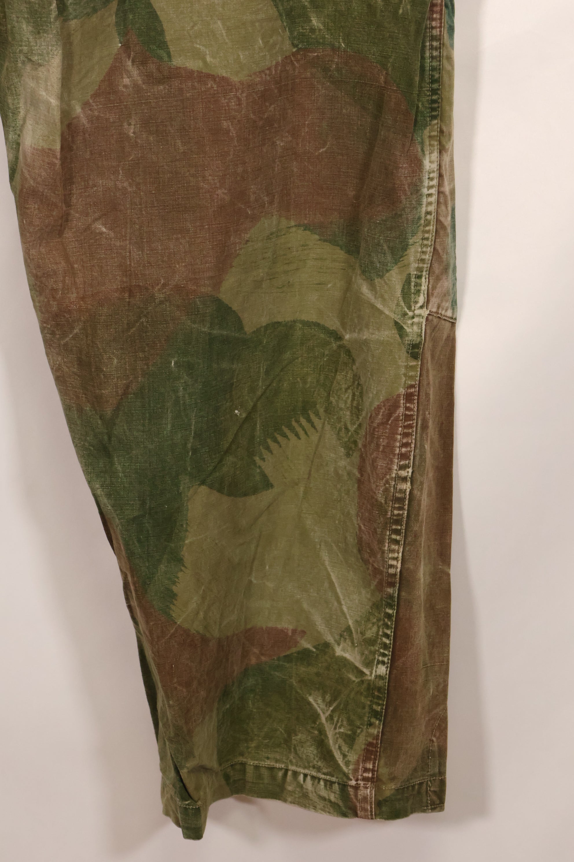 1956年　ベルギー軍　ブラッシュストローク迷彩　空挺パンツ　中古品　退色あり