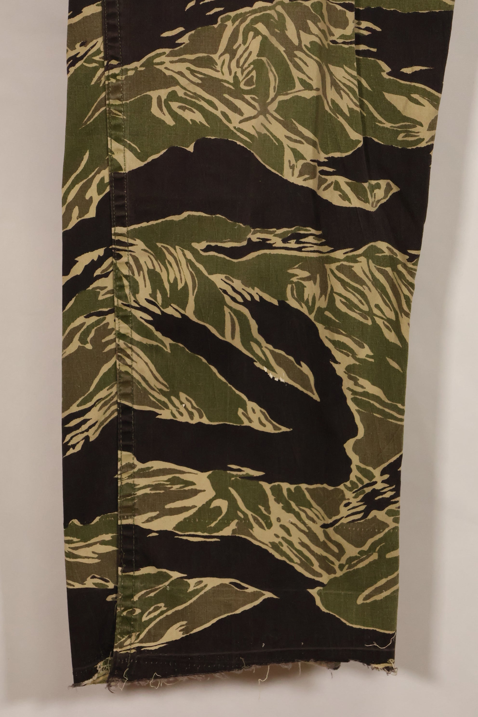 1960年代　ライトウェイト生地　沖縄タイガー　ジャングルファティーグカット　パンツ　中古品