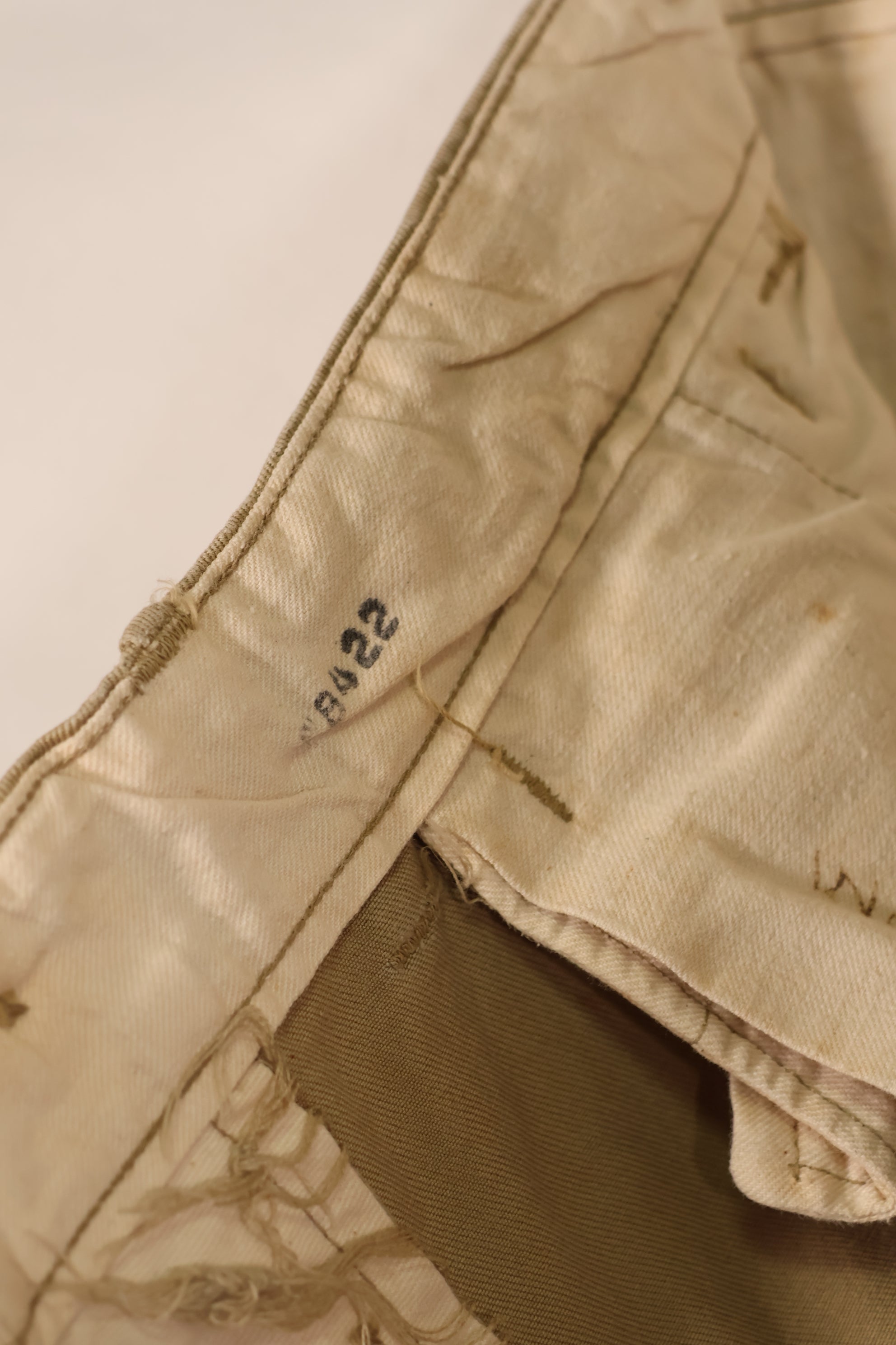 実物　WWII 1940年代　アメリカ陸軍　コットンチノパンツ　中古品　大脱走