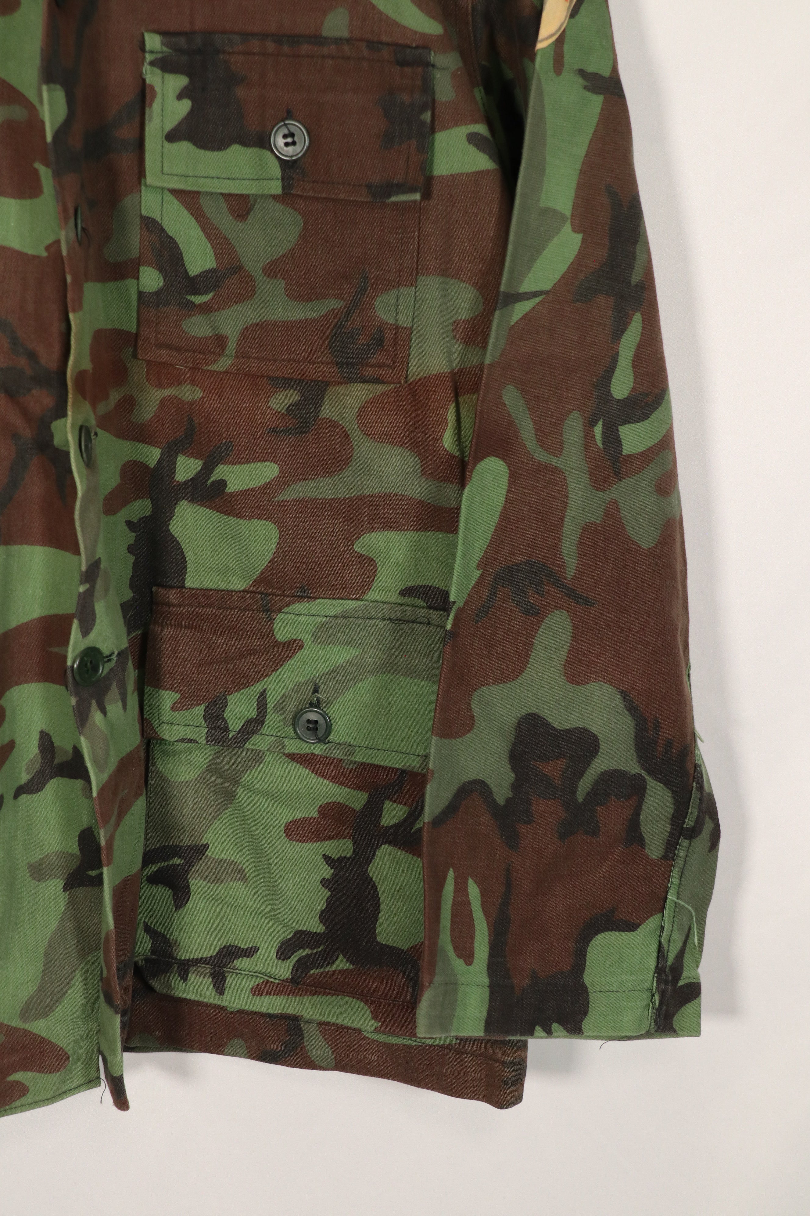 実物　南ベトナムレンジャー　リーフ迷彩　ジャケット　BDQ　中古品　B