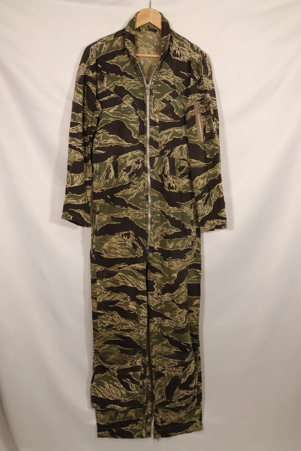 1960年代　42R  沖縄タイガーパターン　タイガーストライプ　フライトスーツ　中古品　ジッパー破損あり