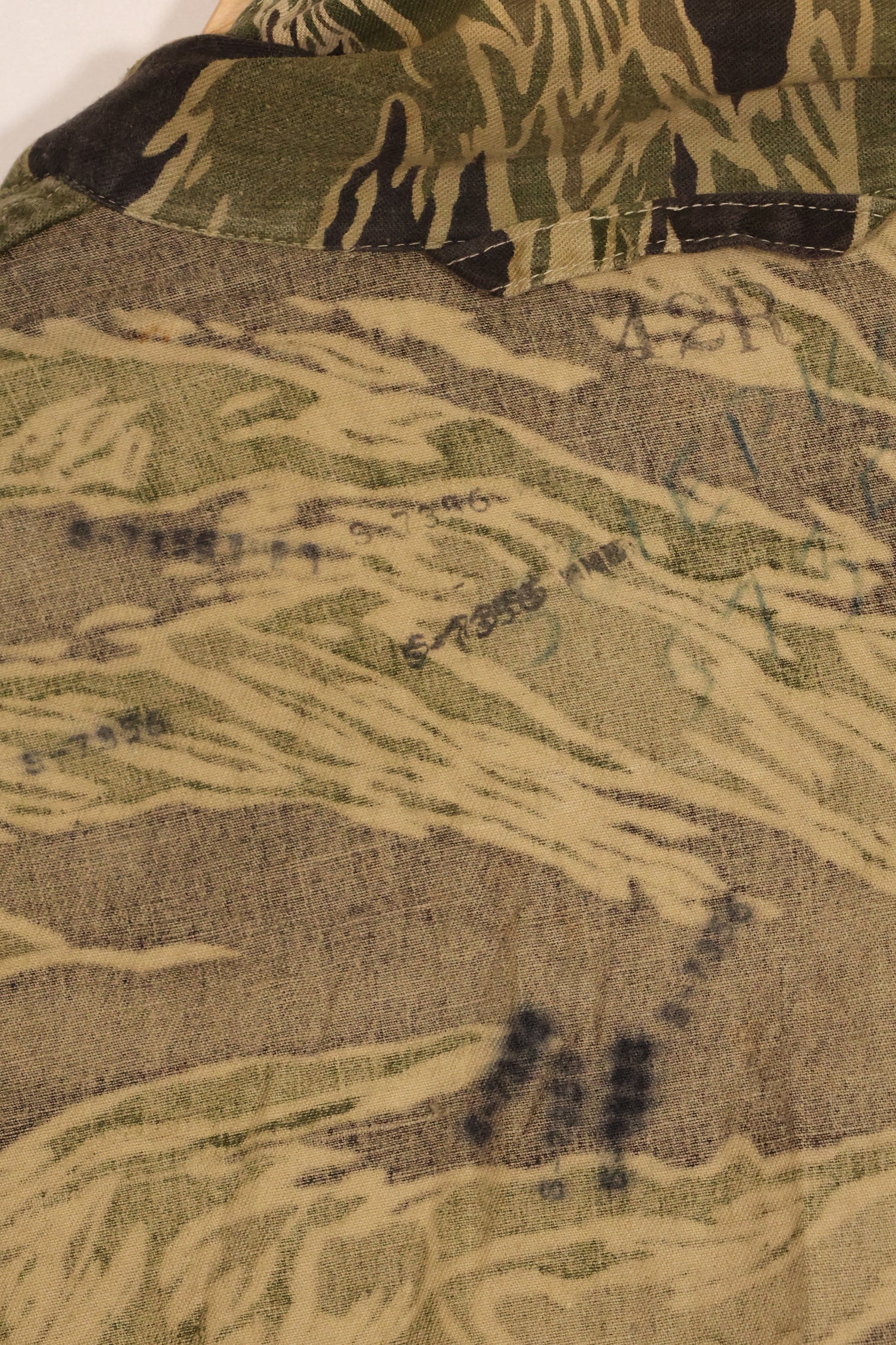 1960年代　42R  沖縄タイガーパターン　タイガーストライプ　フライトスーツ　中古品　ジッパー破損あり