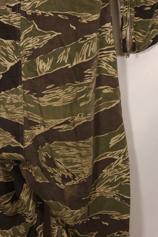 1960年代　42R  沖縄タイガーパターン　タイガーストライプ　フライトスーツ　中古品　ジッパー破損あり