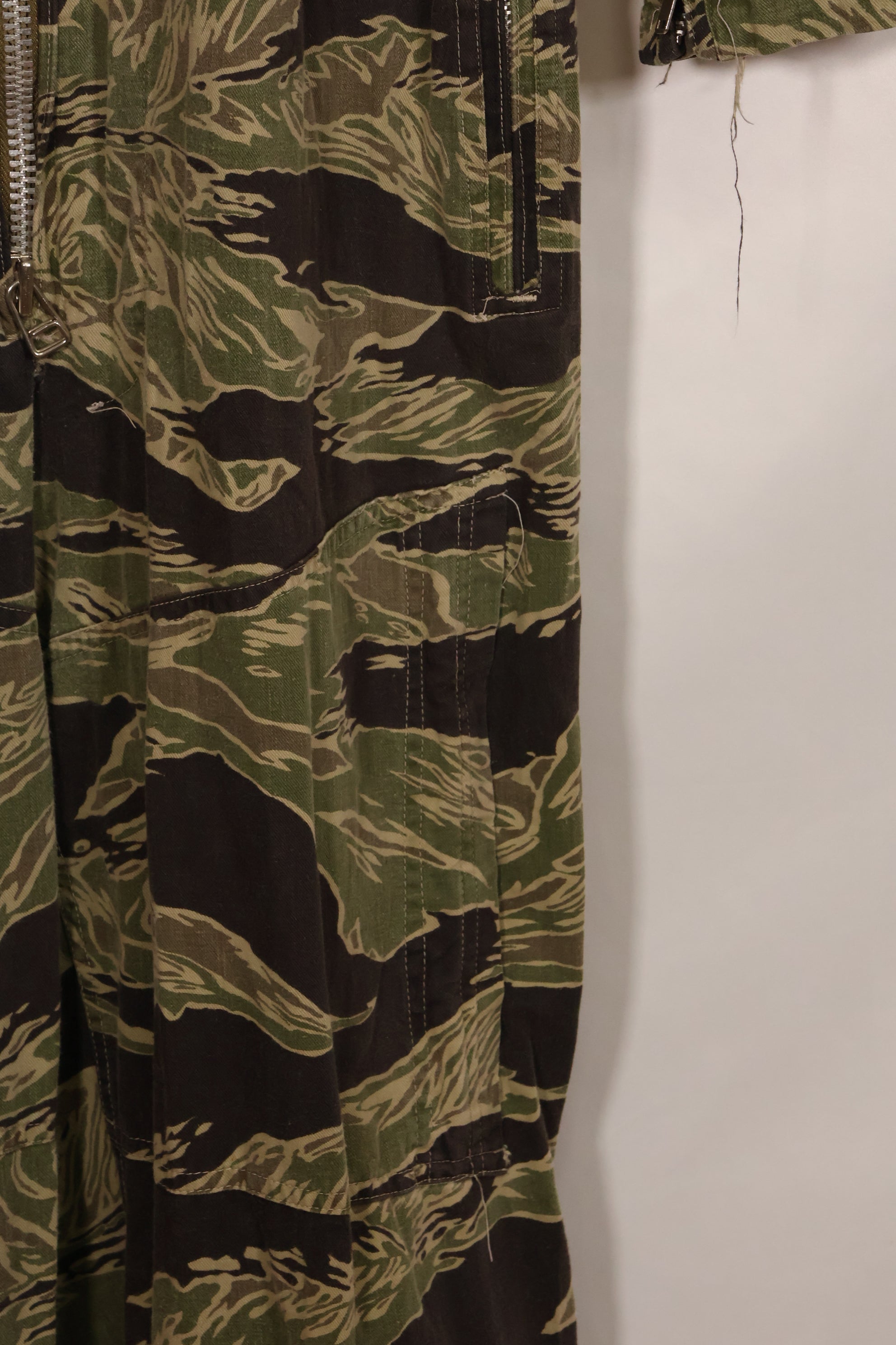 1960年代　40L  沖縄タイガーパターン　タイガーストライプ　フライトスーツ　中古品