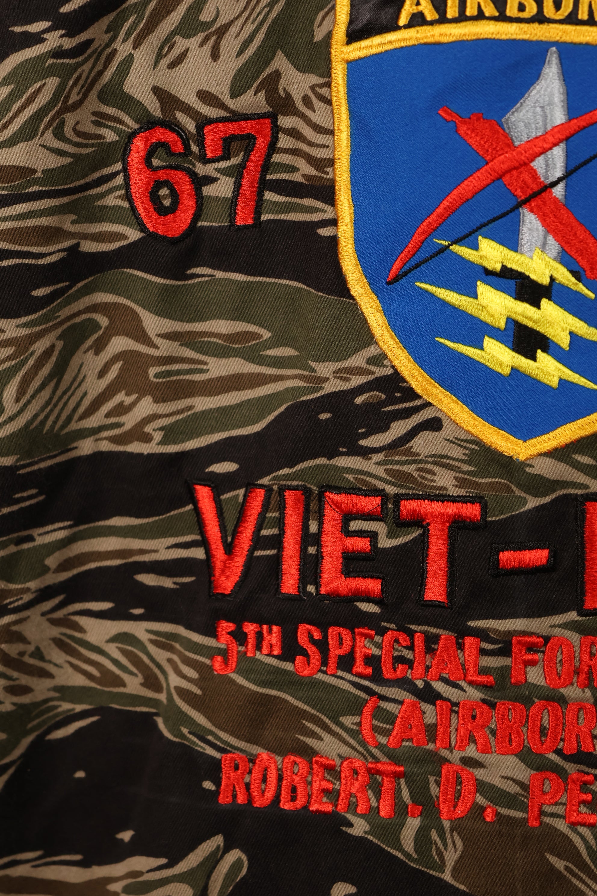 【限定生産品】レプリカ　沖縄 Mugi's 刺繍　MILITARIA 1911 シルバータイガー  USカットシャツ　ツアージャケット