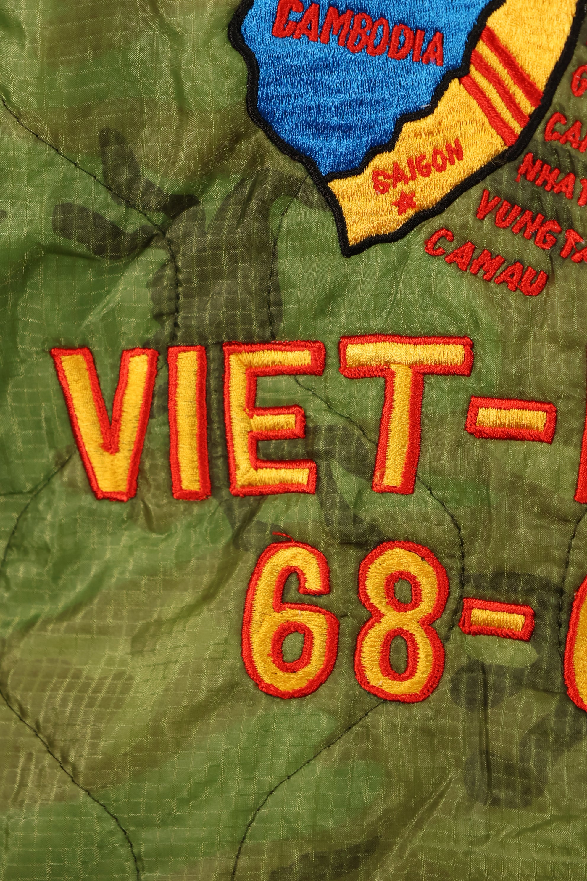 30% OFF [Limited Production] Okinawa Mugi's Embroidered Vietnam War Tour jacket Made of Real Poncho Liner