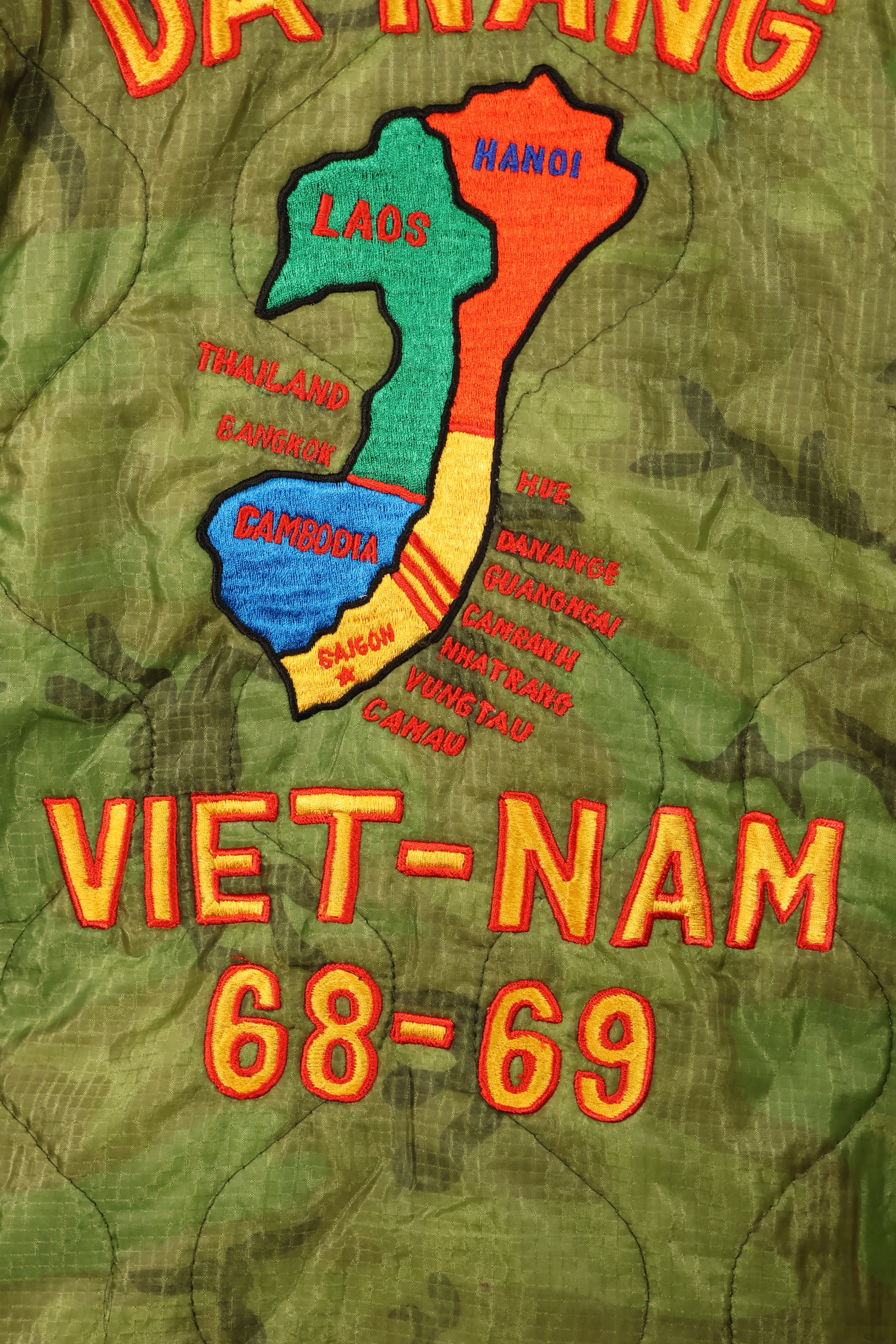 30% OFF [Limited Production] Okinawa Mugi's Embroidered Vietnam War Tour jacket Made of Real Poncho Liner