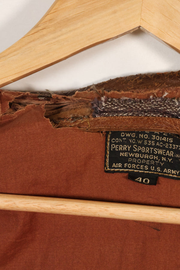 1940年代　サイズ 40　アメリカ陸軍航空隊 USAAF　A-2　フライトジャケット　スクアドロンパッチ付き　中古品