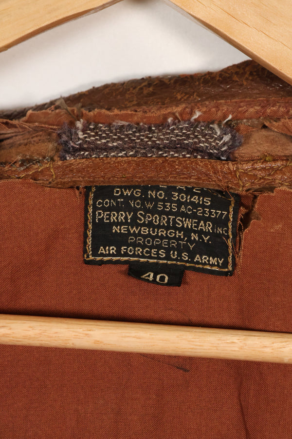 1940年代　サイズ 40　アメリカ陸軍航空隊 USAAF　A-2　フライトジャケット　スクアドロンパッチ付き　中古品