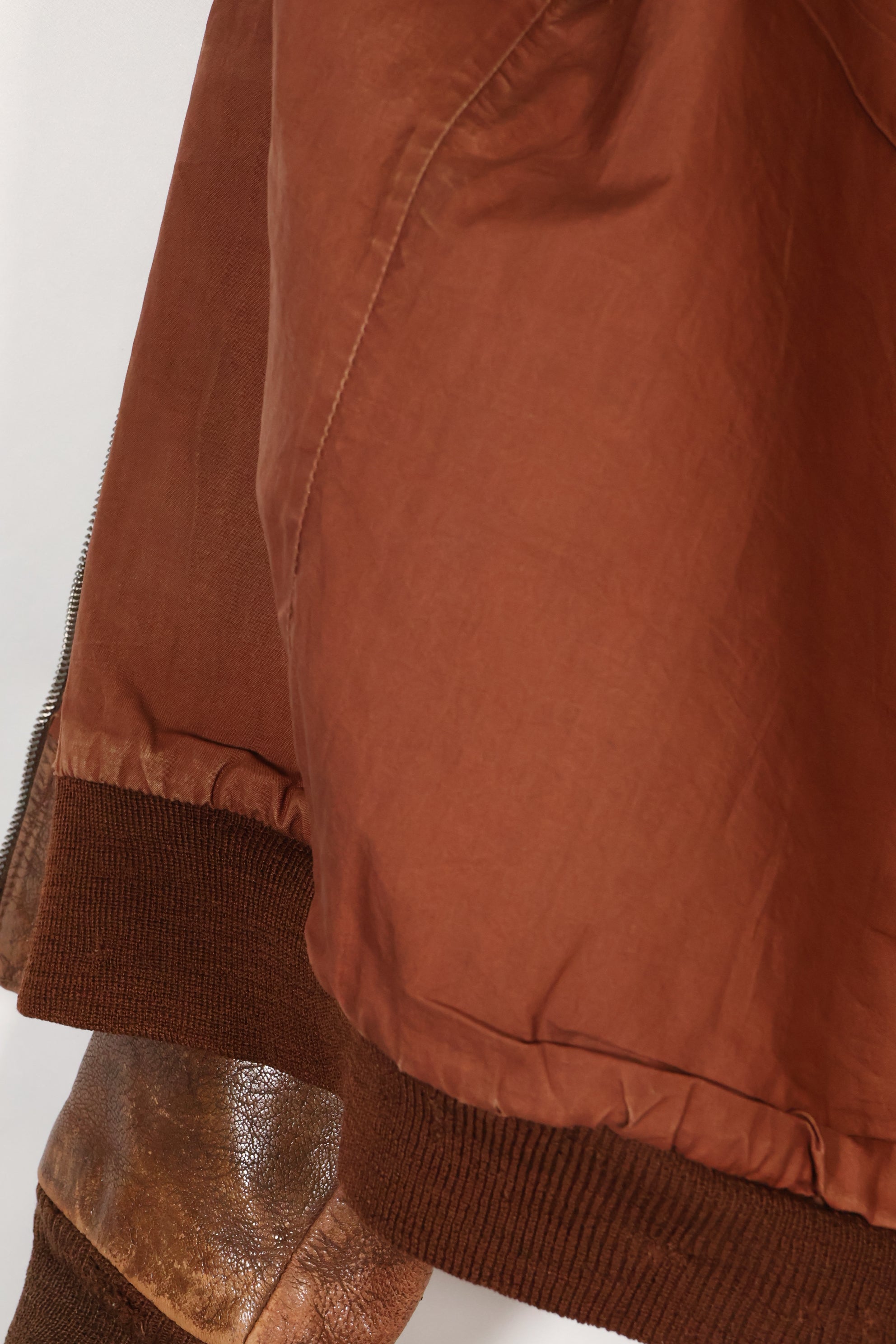 1940年代　サイズ 40　アメリカ陸軍航空隊 USAAF　A-2　フライトジャケット　スクアドロンパッチ付き　中古品