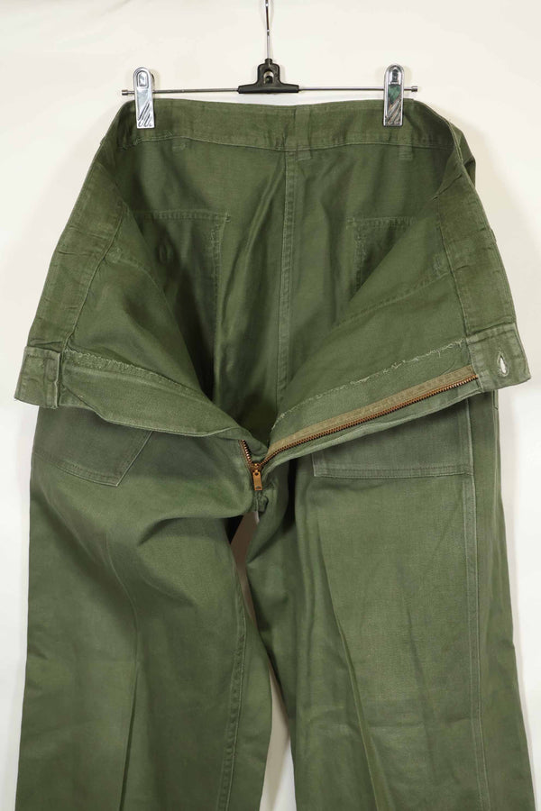 1960年代ロット　OG-107 ユーティリティパンツ　ベイカーパンツ　サイズタグなし　中古品