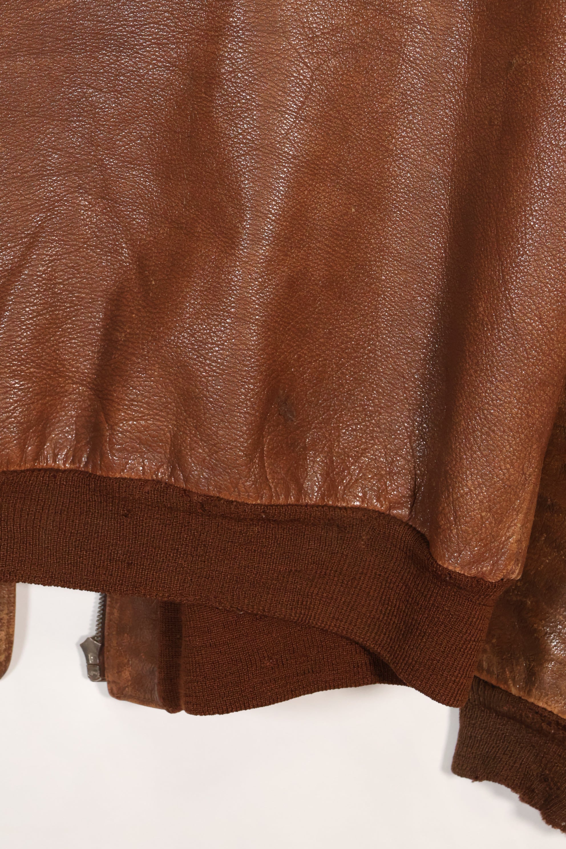 1940年代　サイズ 40　アメリカ陸軍航空隊 USAAF　A-2　フライトジャケット　スクアドロンパッチ付き　中古品