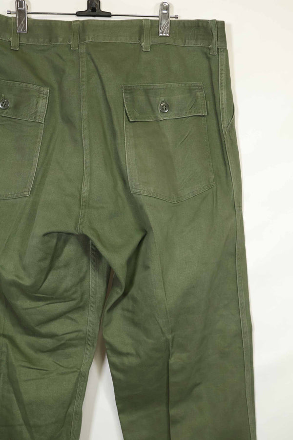1960年代ロット　OG-107 ユーティリティパンツ　ベイカーパンツ　サイズタグなし　中古品