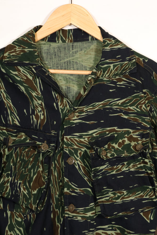 推定1970年代　シルバータイガー　タイガーストライプ　ジャケット　タイタイガー　中古品