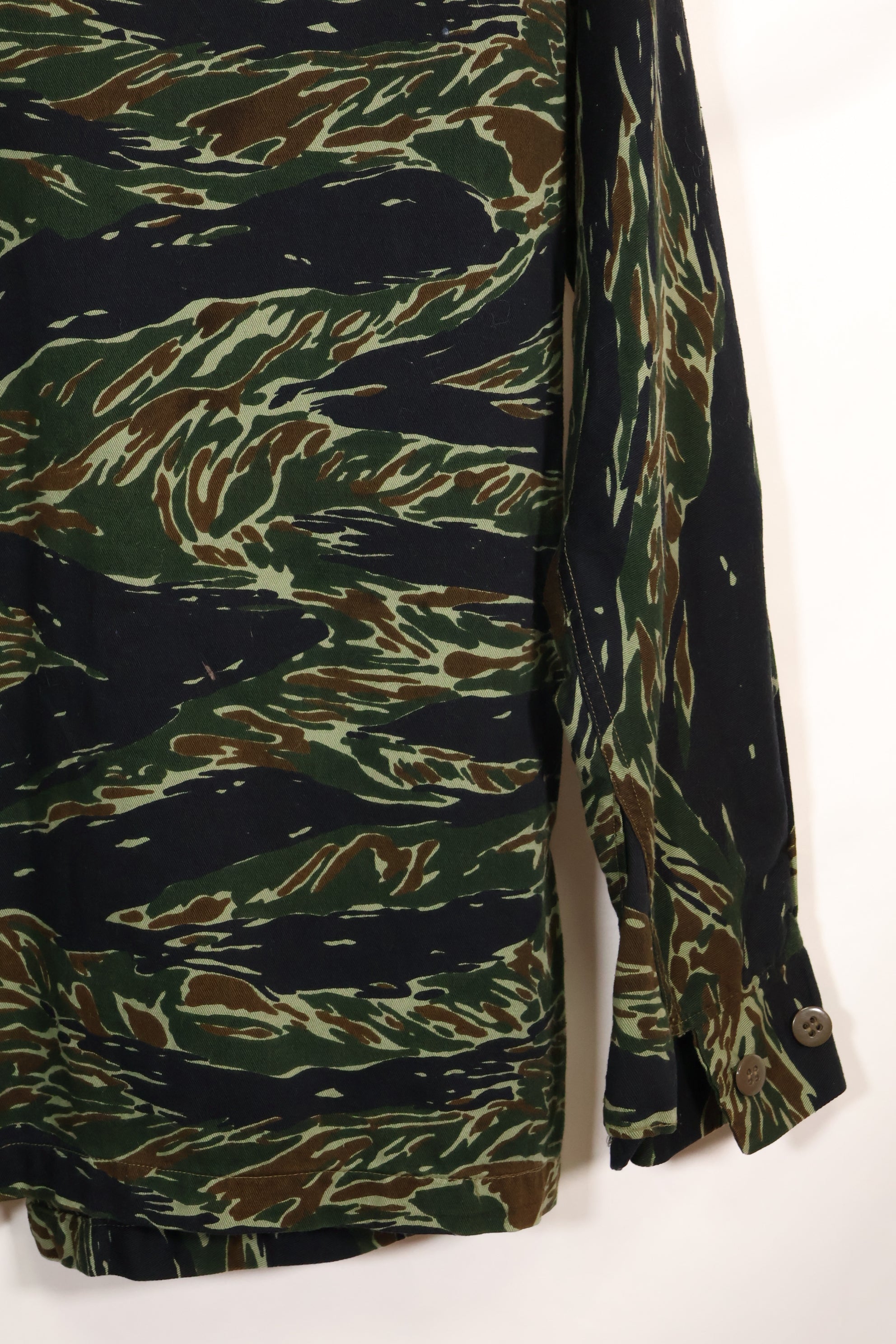 推定1970年代　シルバータイガー　タイガーストライプ　ジャケット　タイタイガー　中古品