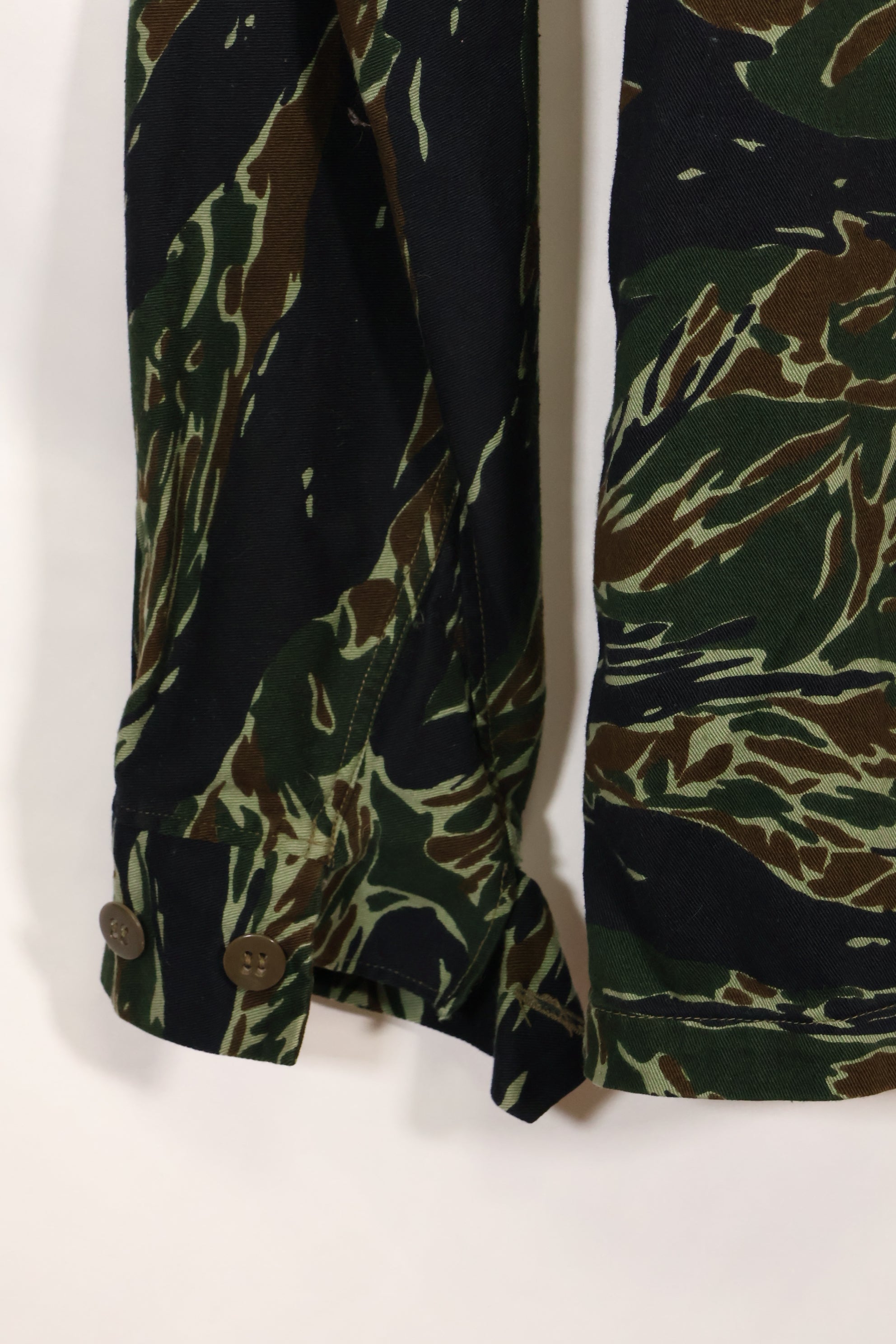 推定1970年代　シルバータイガー　タイガーストライプ　ジャケット　タイタイガー　中古品