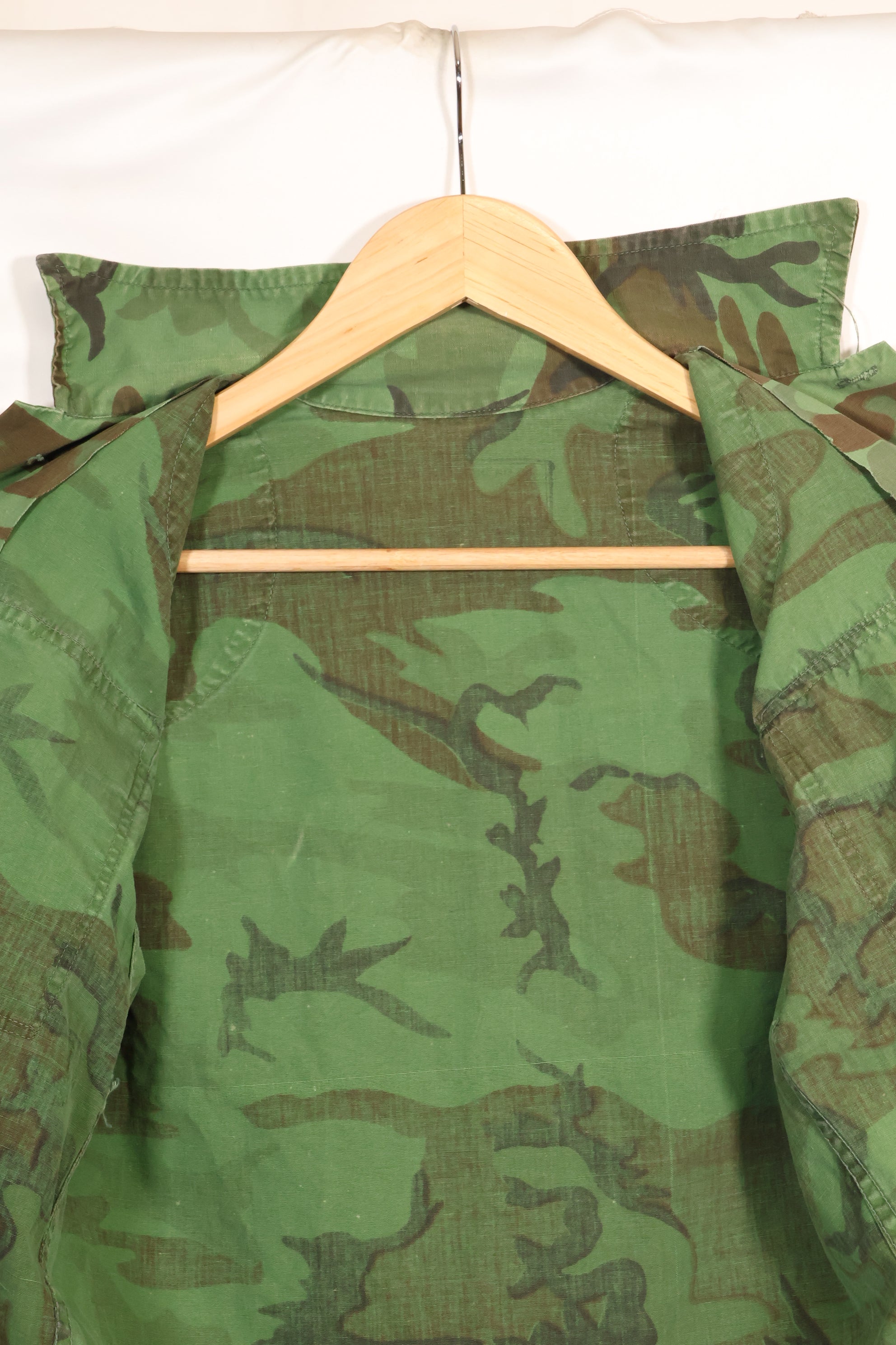 1960年代　ポップリン製　ARVN リーフ迷彩　シャツ　薄手生地　レア品　中古品