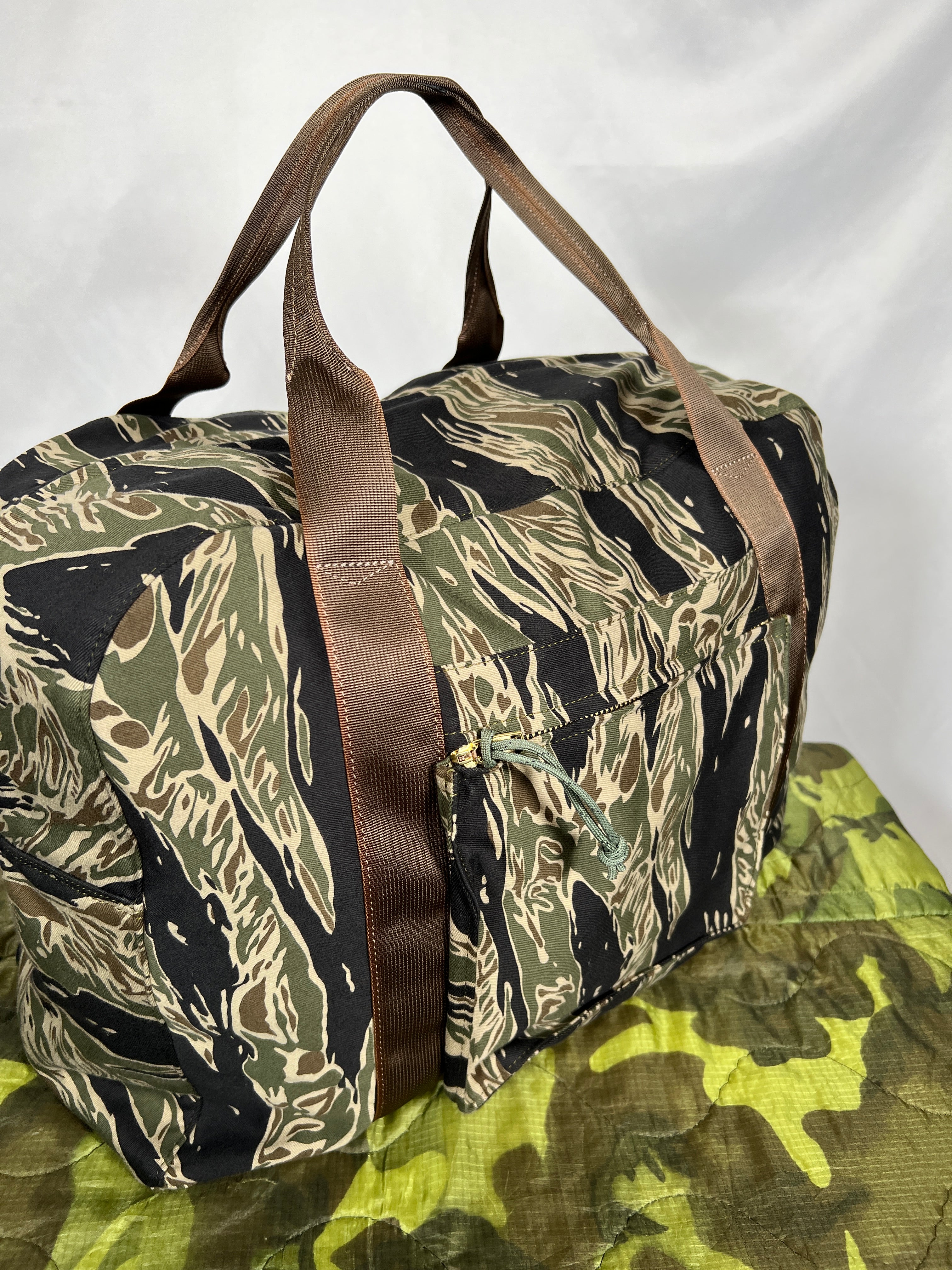 【2024年3月上旬頃納品】MILITARIA 1911 シルバータイガーストライプ　ローカルメイドバッグ　MADE IN JAPAN