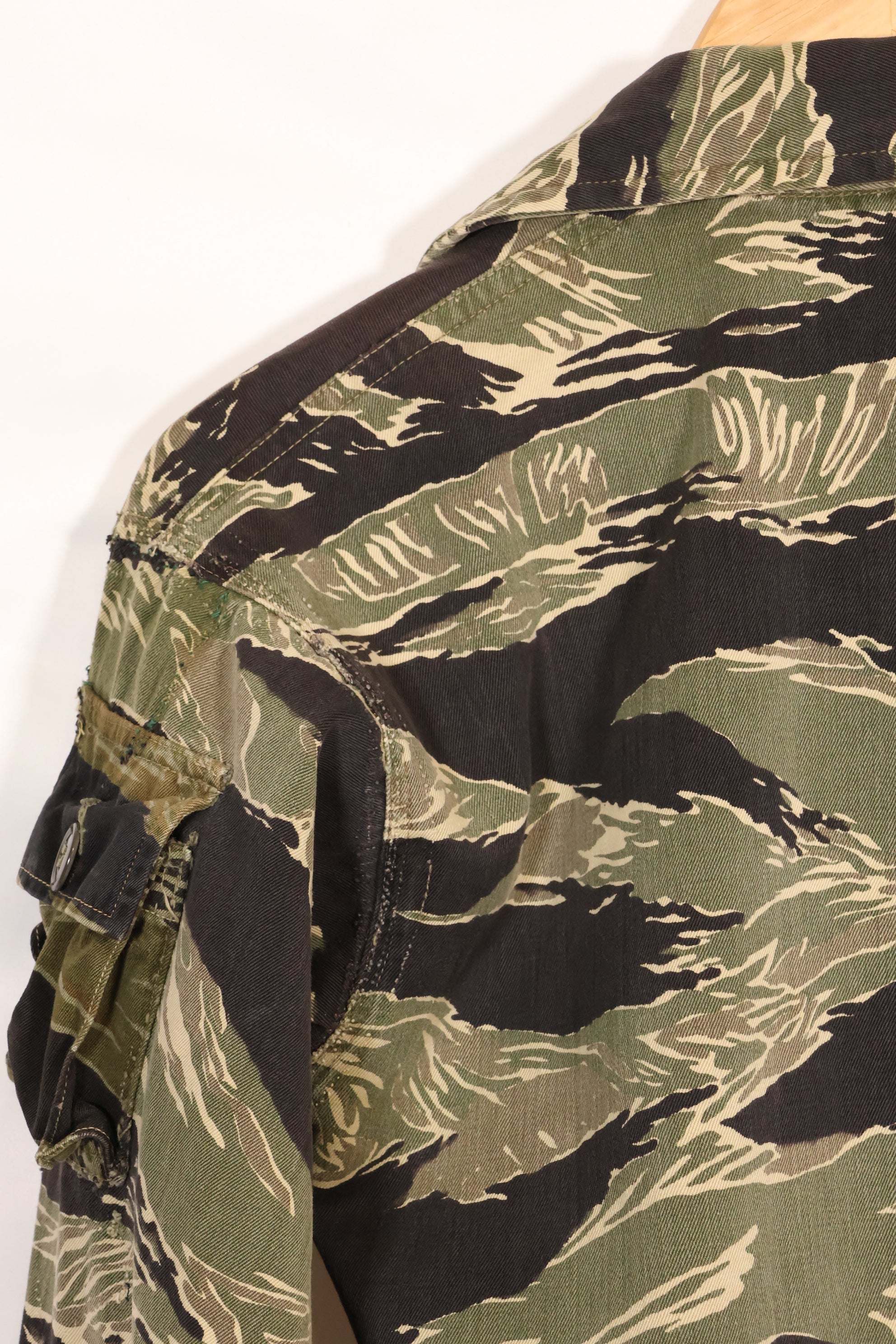 1960年代　ローカル改造　沖縄タイガーパターン　タイガーストライプ　ジャケット C-1 マイクフォース　中古品