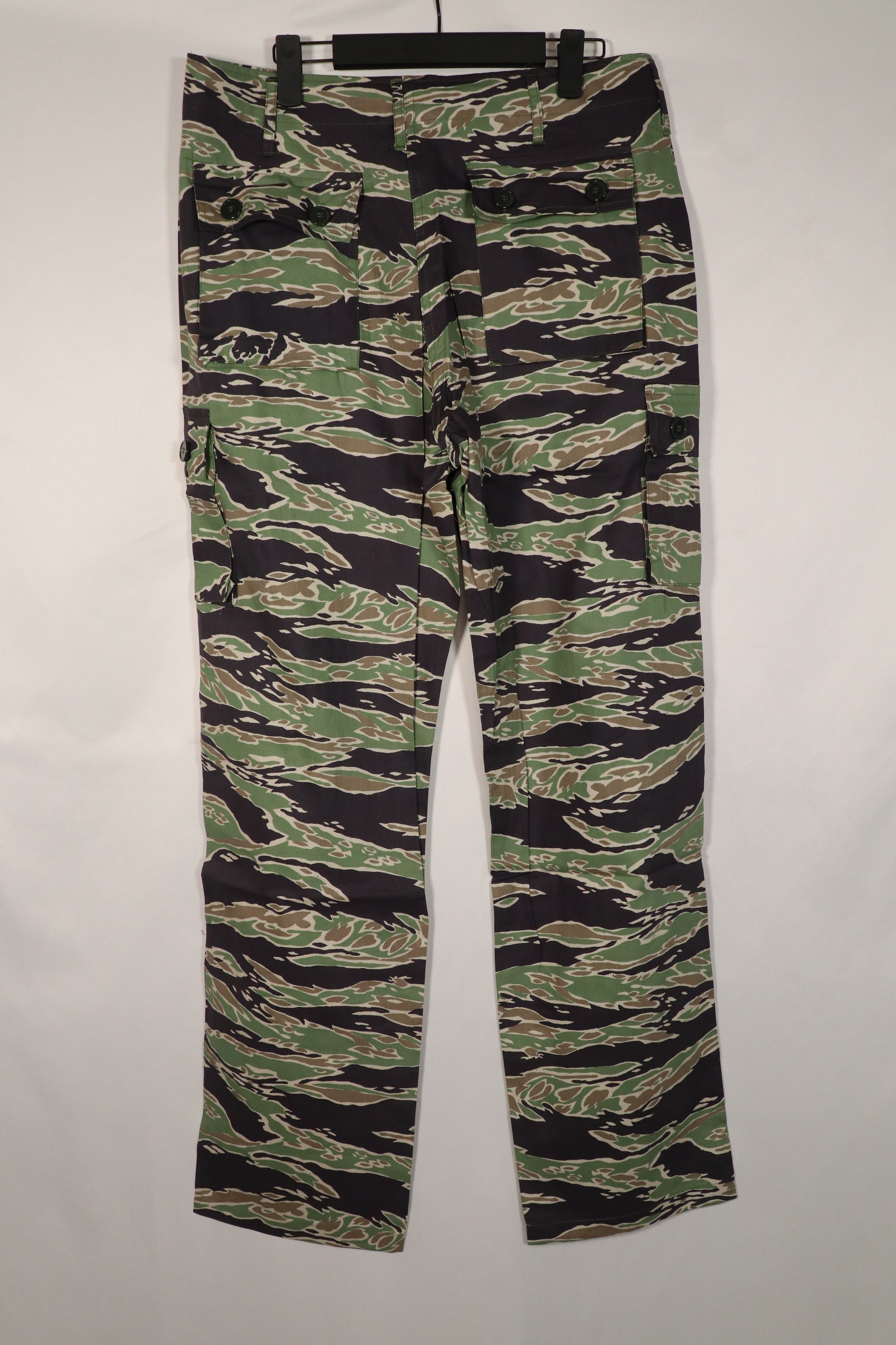 Replica Hong Kong Dragon Late Water Tiger Stripe Top and Bottom Set, very small production run