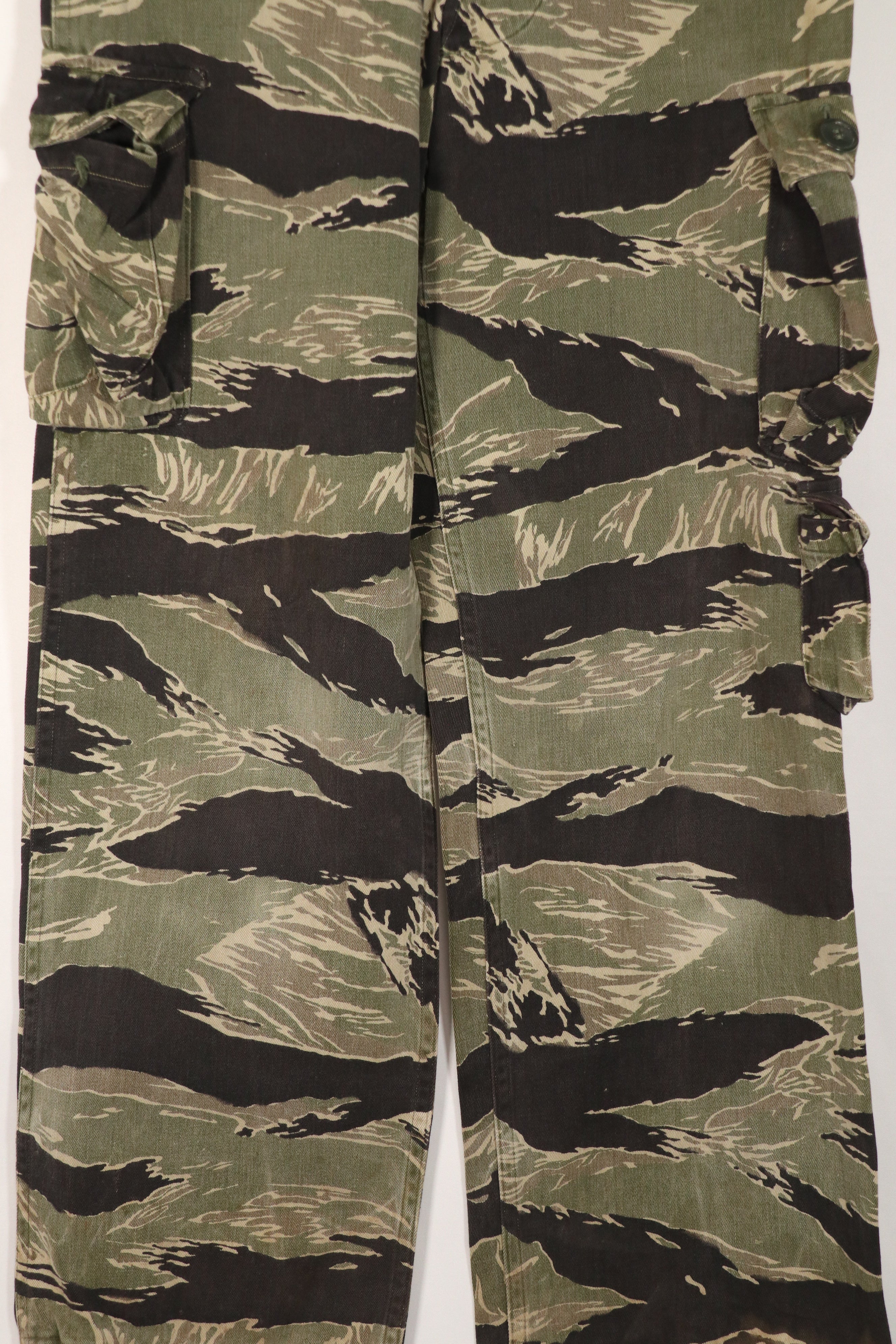 正品冲绳虎纹裤，AS码，小号，二手