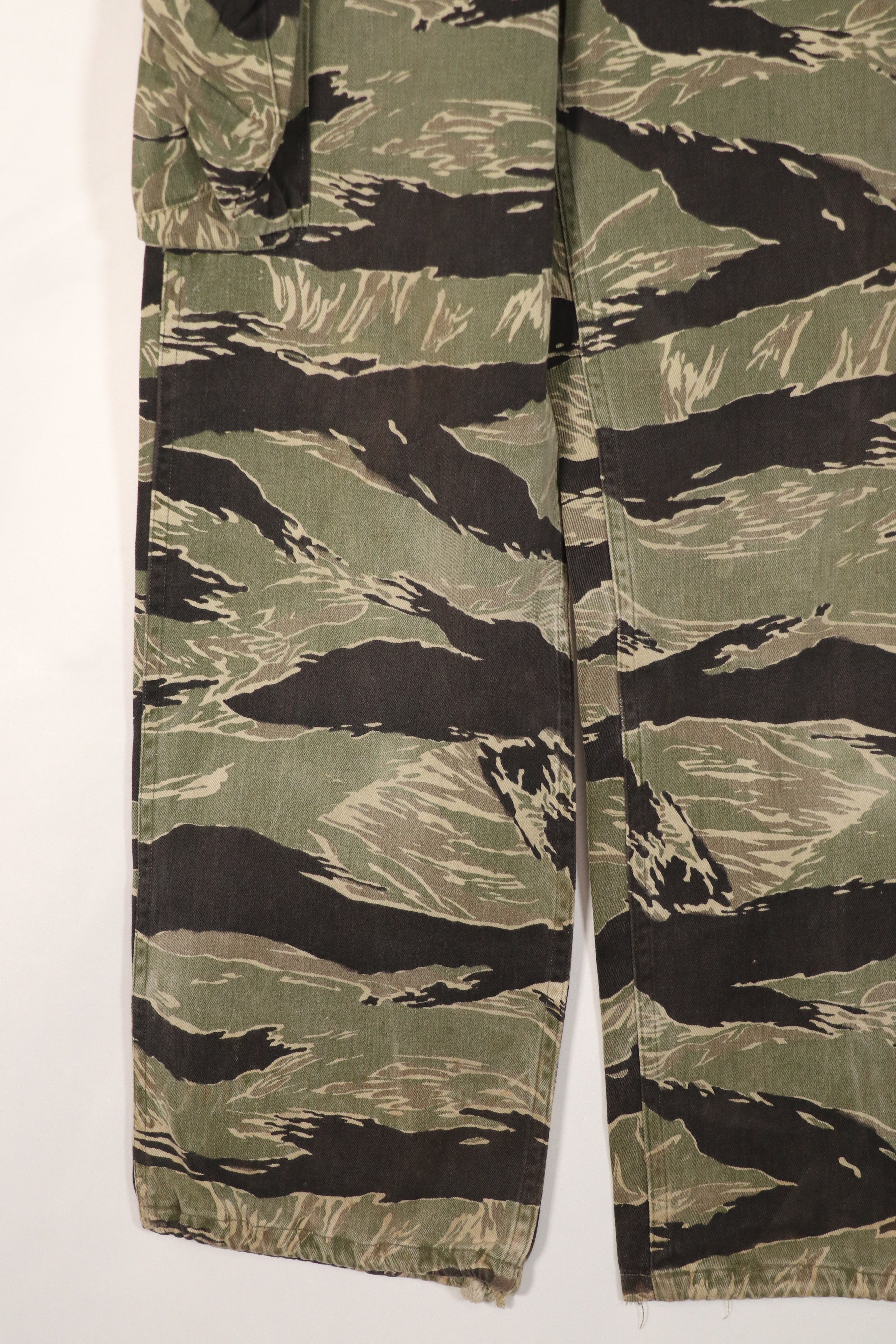 正品冲绳虎纹裤，AS码，小号，二手