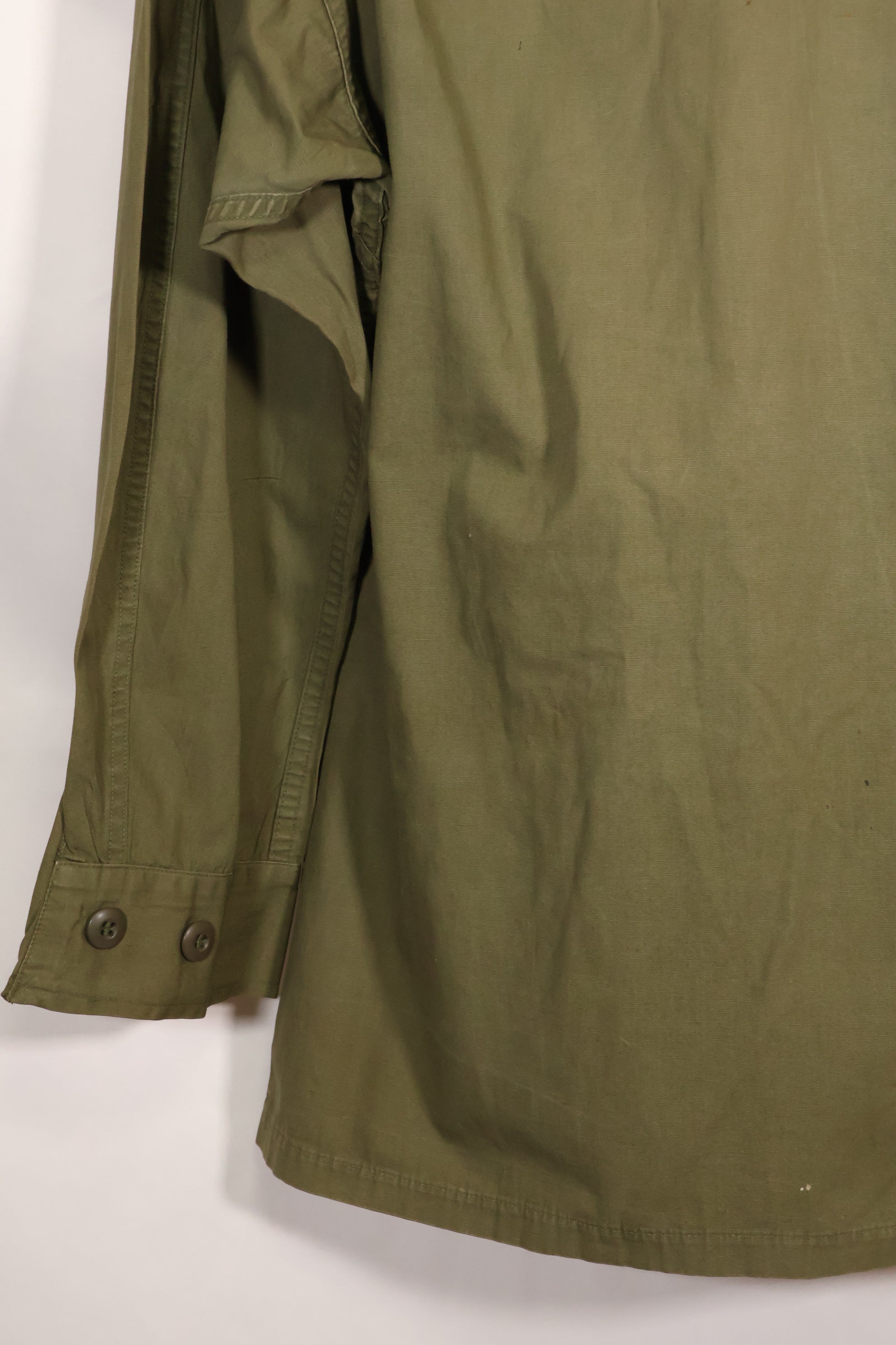 1966-67 S-R 3rd Model Jungle Fatigue Jacket MACV Medic with first patch used