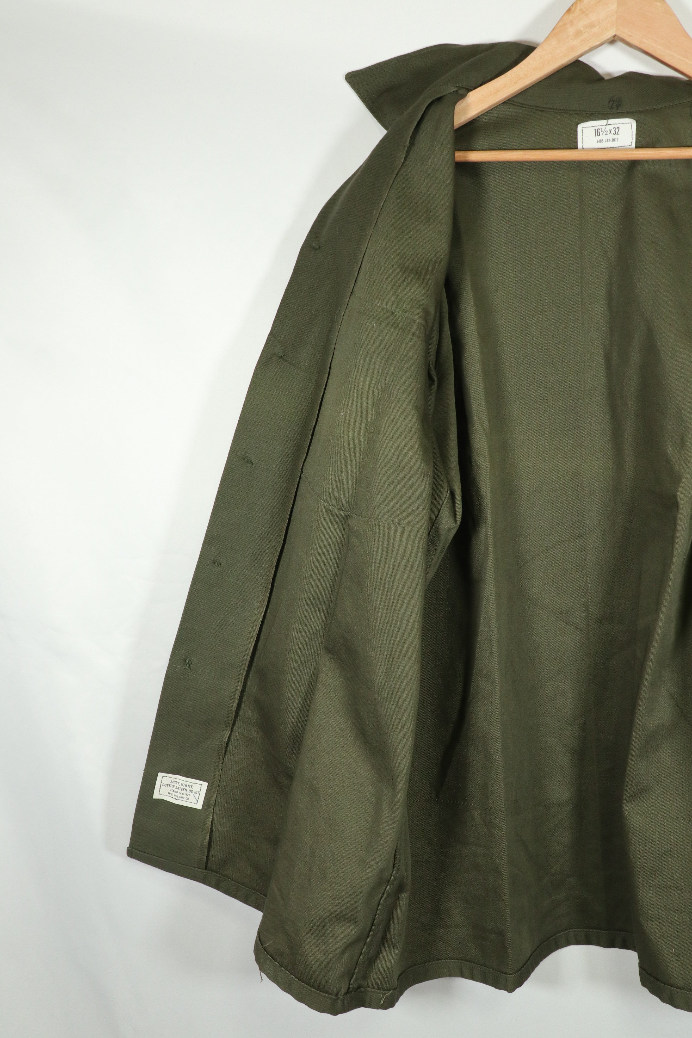 正品 1974 年 OG-107 工装衬衫，全新库存，尺码 16.5/2，32 码，宽松版型