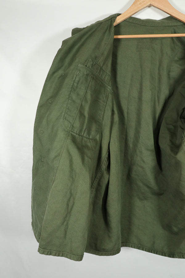 正品 OG-107 实用衬衫，早期批次，二手，臂章已修复。