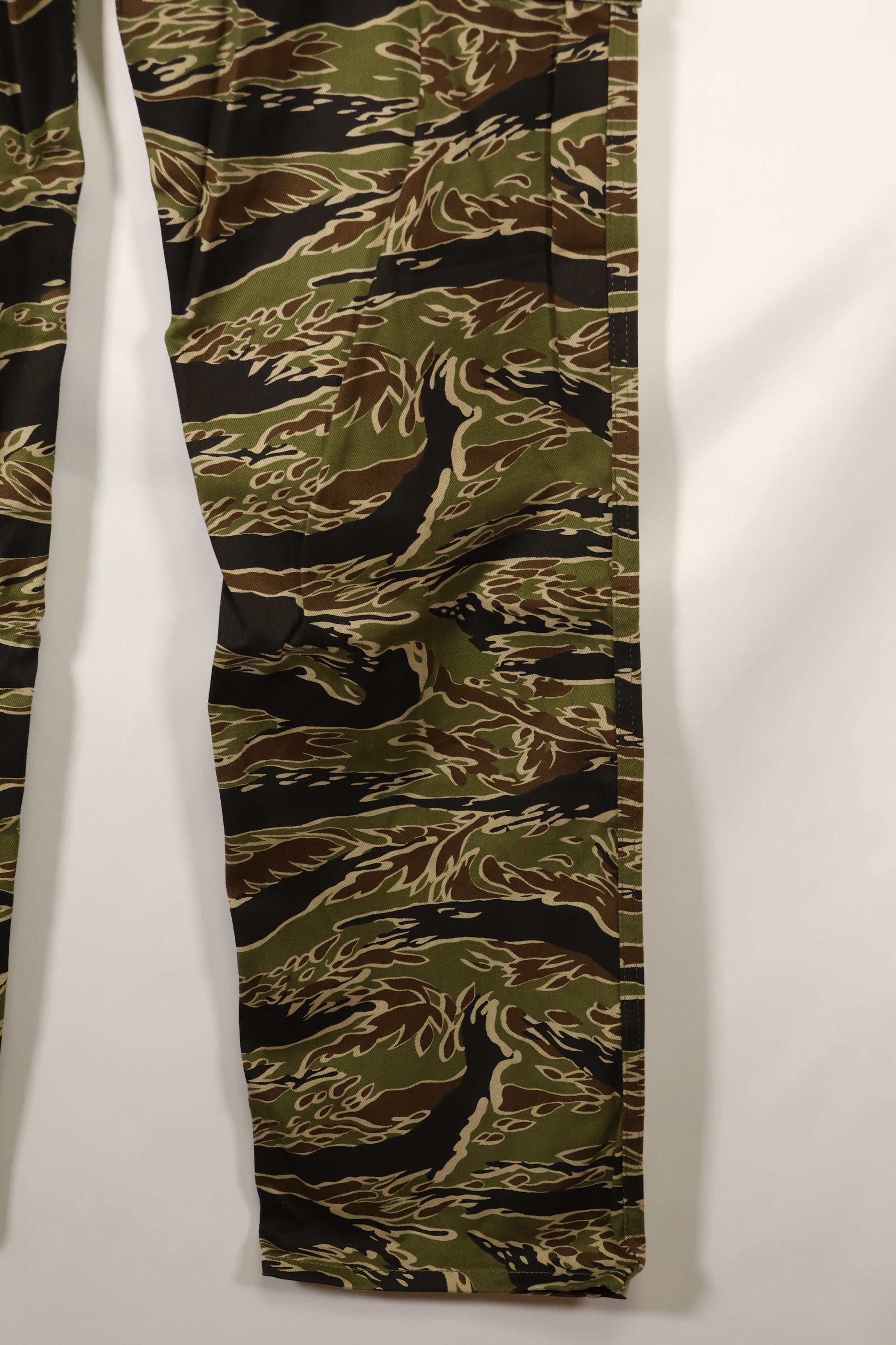 2024年発売　US-XL　MILITARIA 1911 初期ゴールドタイガー　USカット　パンツ　見本品　中古品