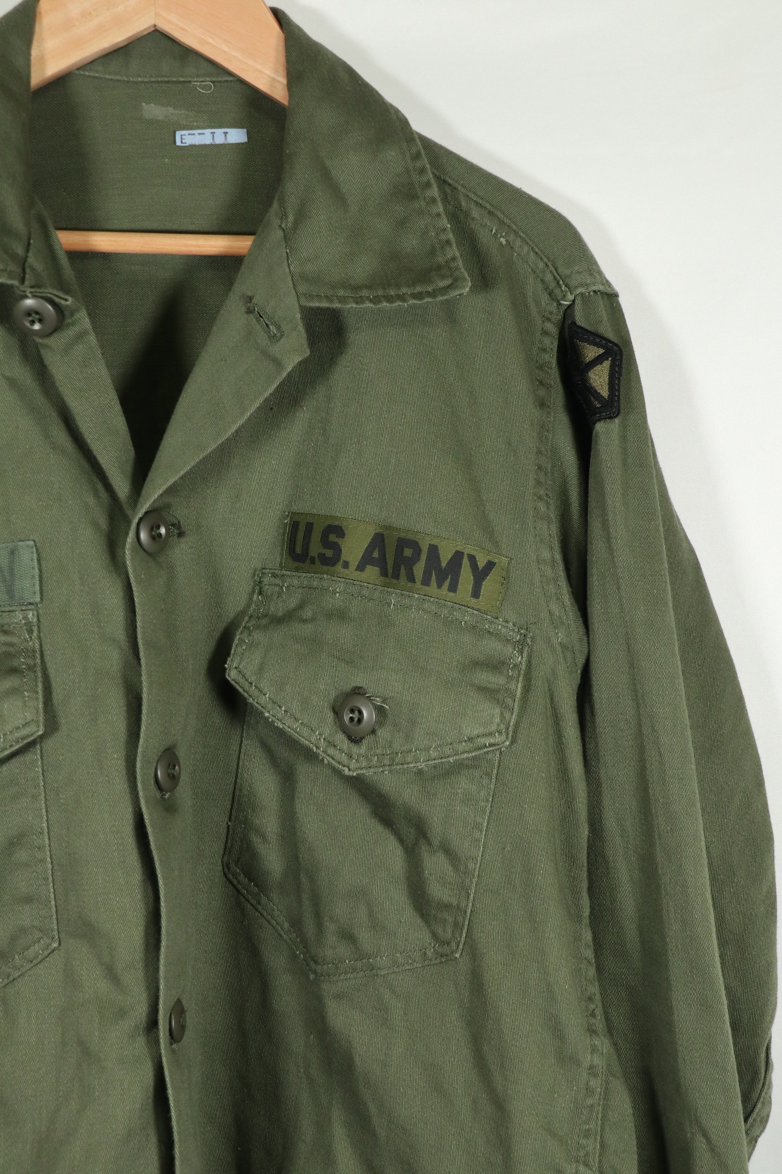 正品 OG-107 多功能衬衫，臂章已修复，状况良好，二手