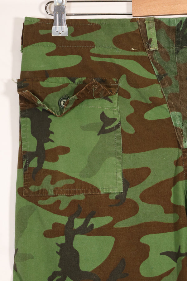 1960年代　ポップリン製　ARVN リーフ迷彩　パンツ　サイズ大きめ　薄手生地　レア品　中古品