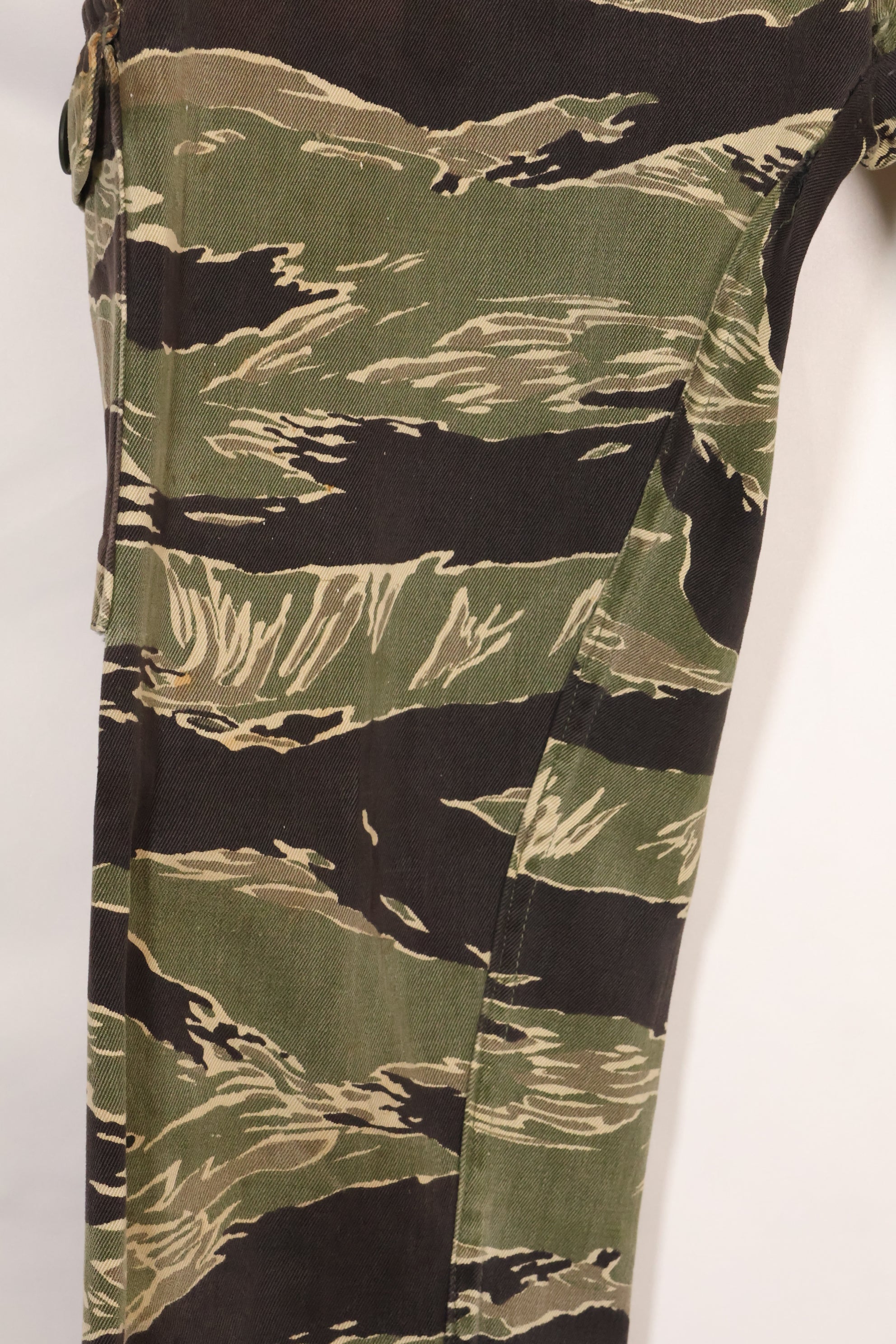 1960年代中頃　沖縄タイガーパターン　USカット改造　タイガーストライプパンツ　中古品