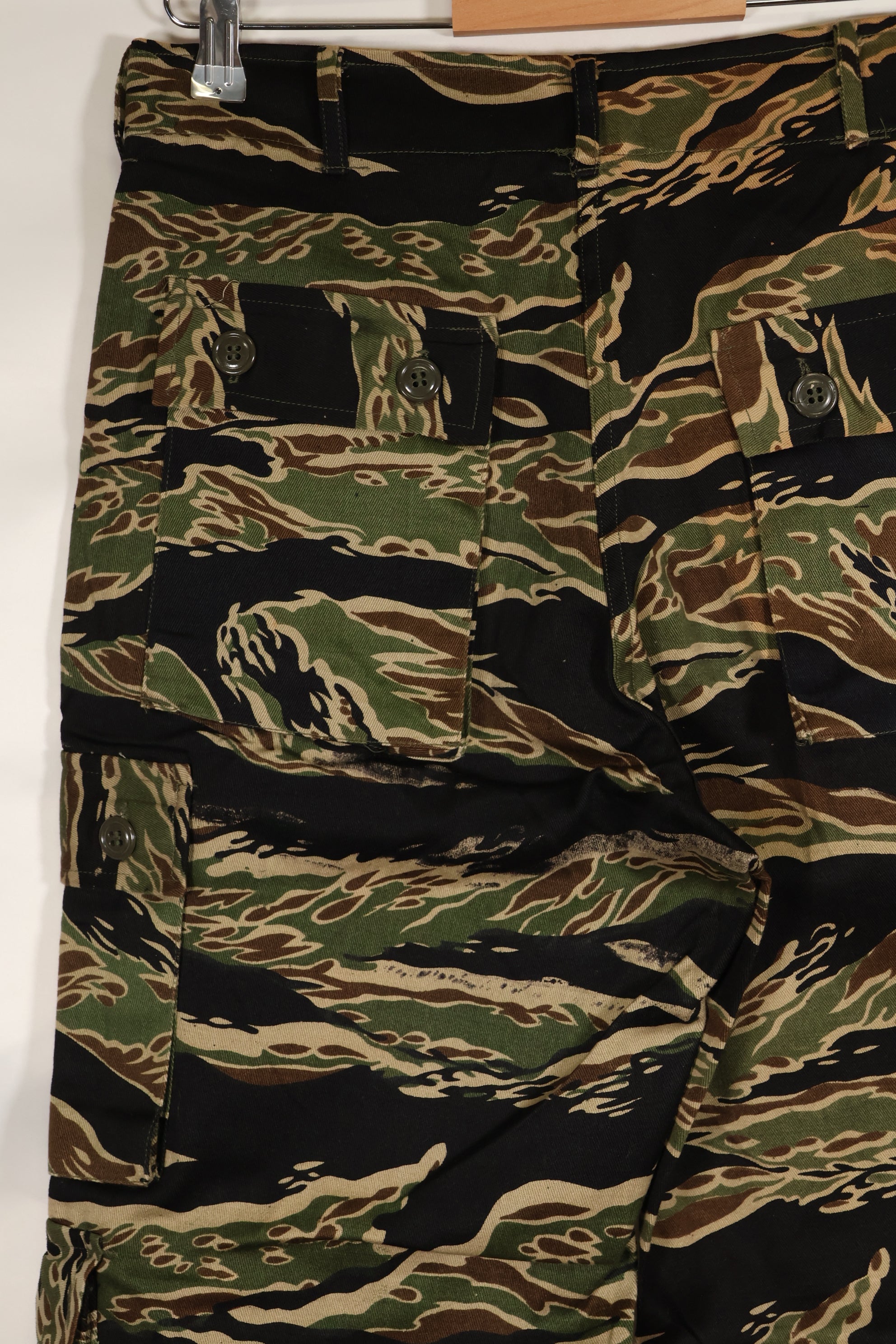 Mid-1960s Deadstock Early Gold Tiger Stripe Pants Size S-R US Cut