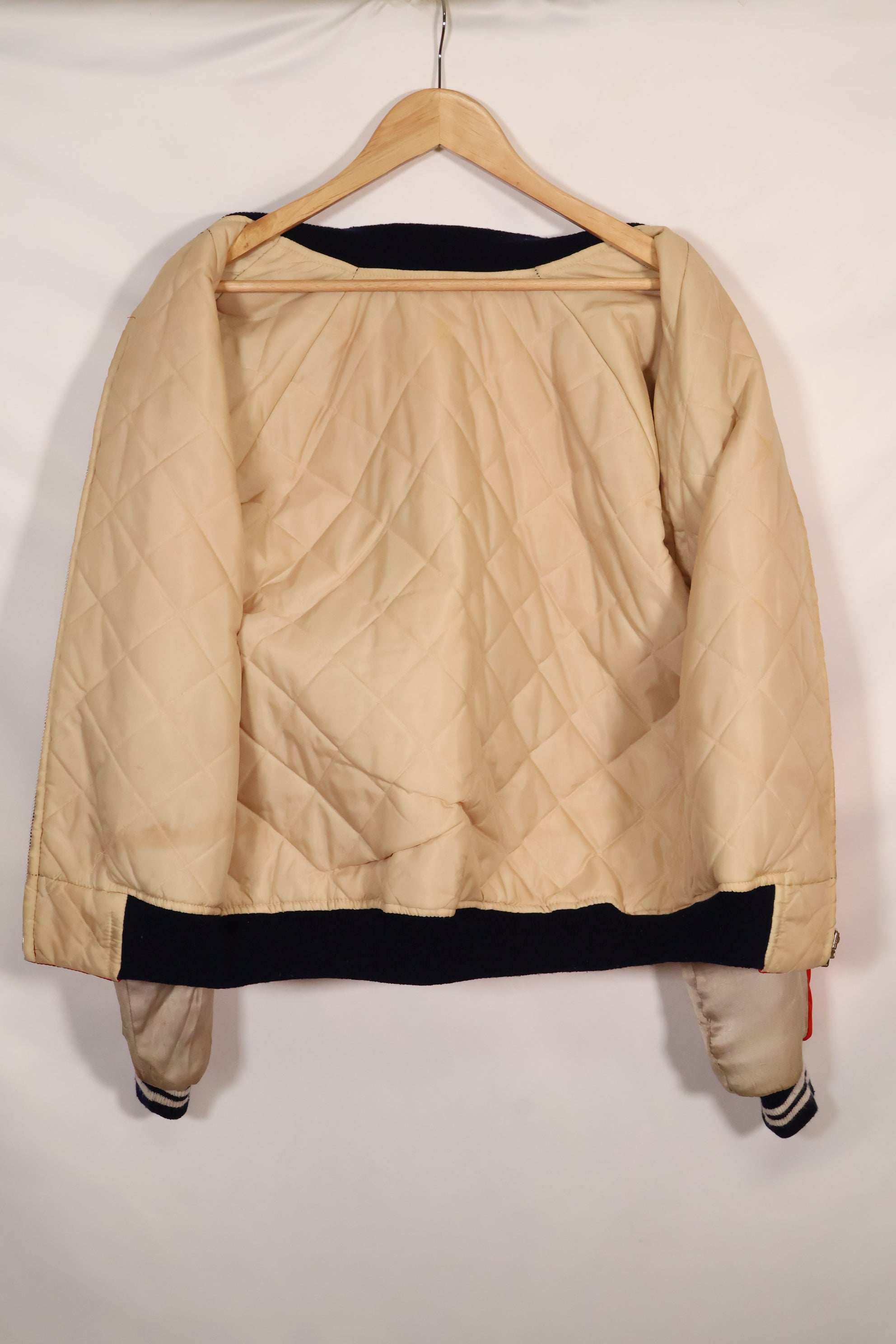 1970年代　日本製　Japan Jacket　中古品　スカジャン　赤白　当時の再現品　修繕あり