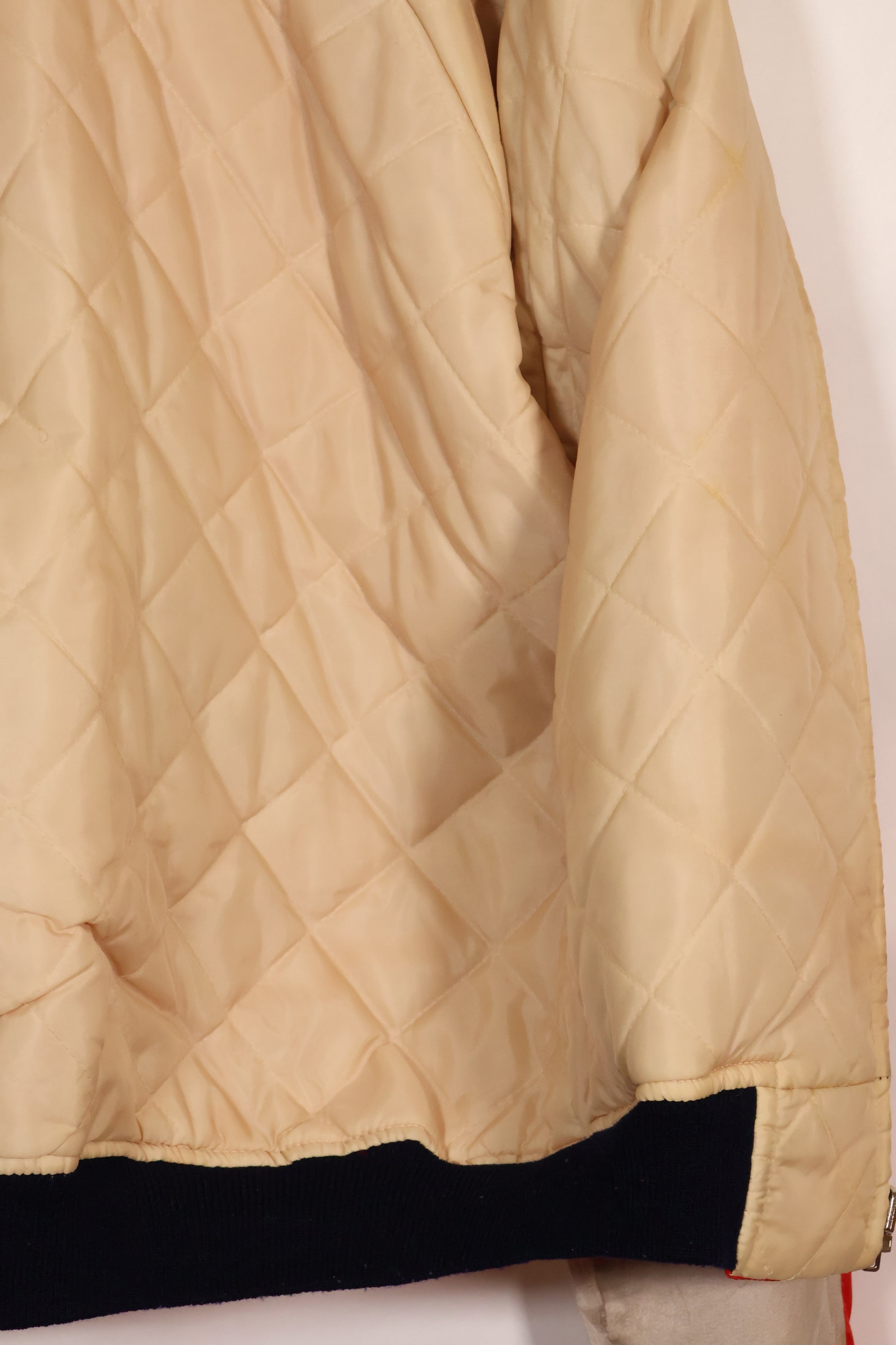 1970年代　日本製　Japan Jacket　中古品　スカジャン　赤白　当時の再現品　修繕あり