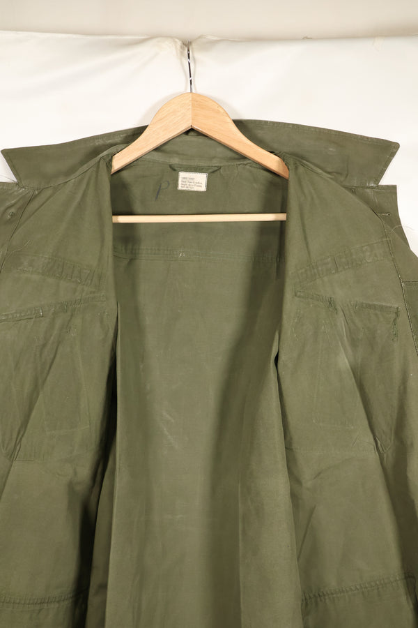 约 1967 年 L-S 美国空军空中警察第 3 型丛林疲劳夹克，短袖，定制旧款。