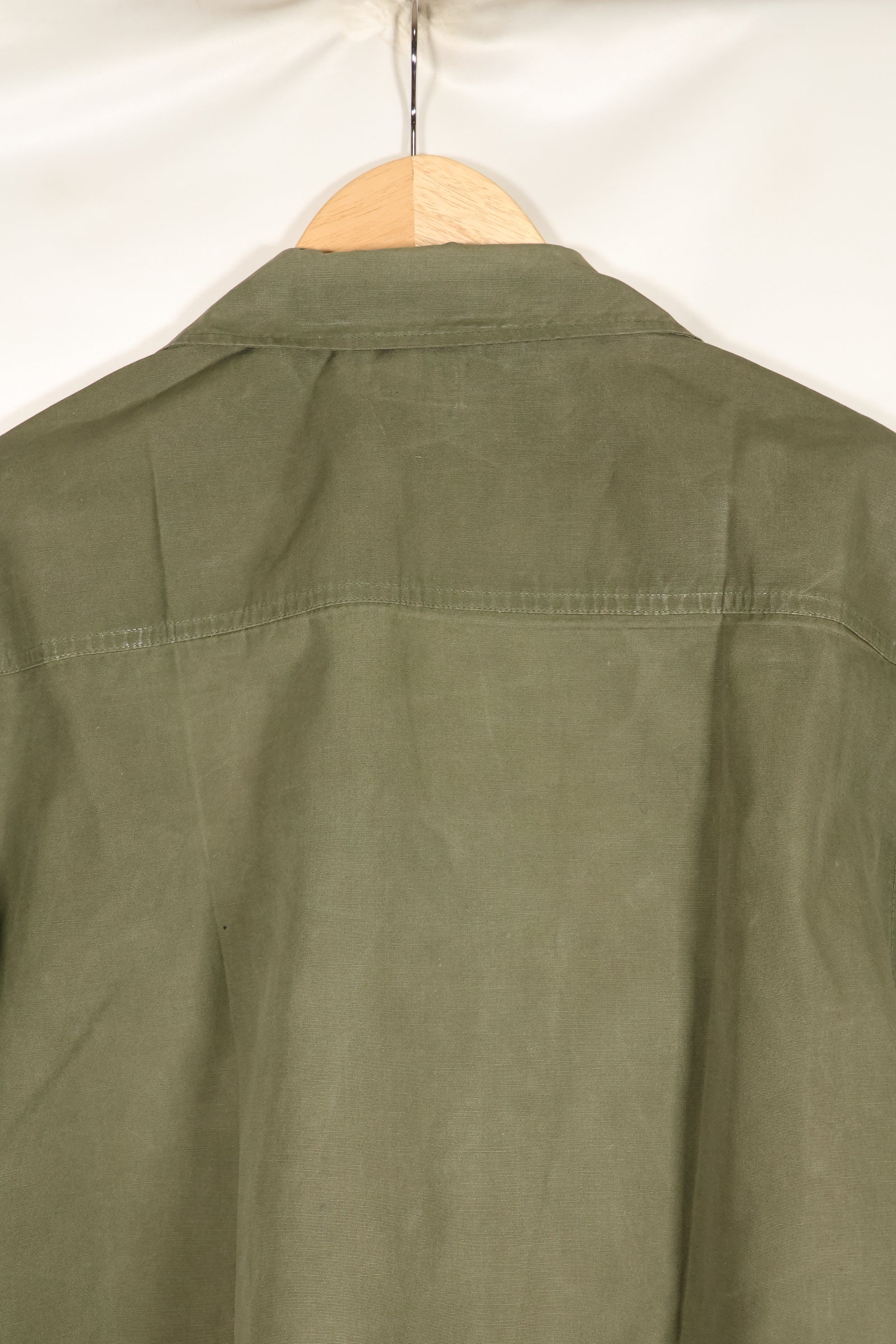 约 1967 年 L-S 美国空军空中警察第 3 型丛林疲劳夹克，短袖，定制旧款。