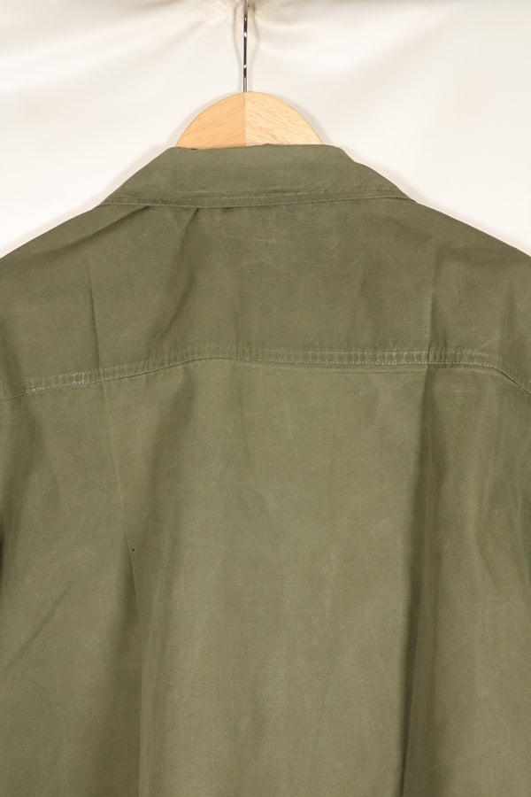 约 1967 年 L-S 美国空军空中警察第 3 型丛林疲劳夹克，短袖，定制旧款。