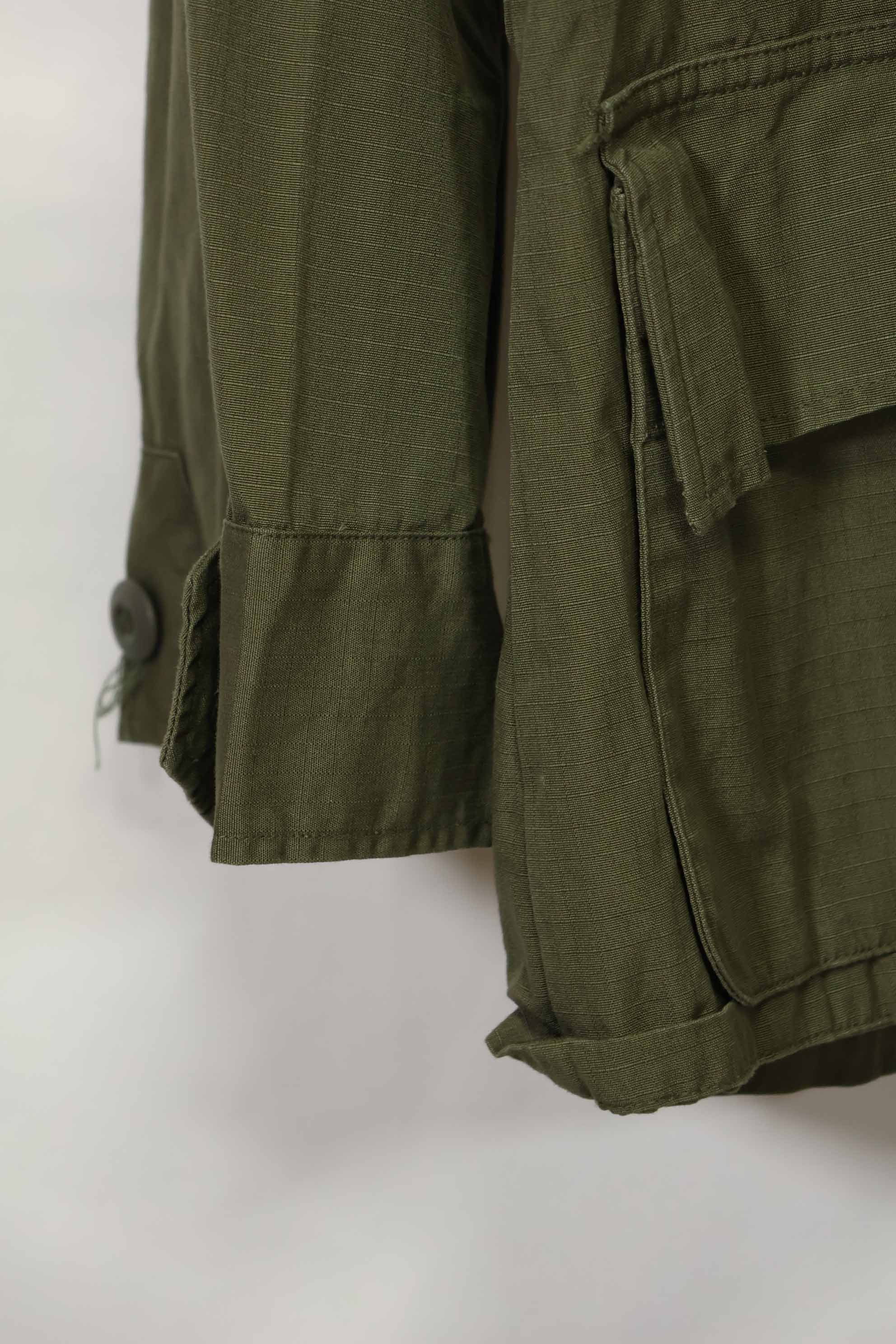 正品 1969 年全新库存第四代丛林迷彩夹克，长袖 D 码