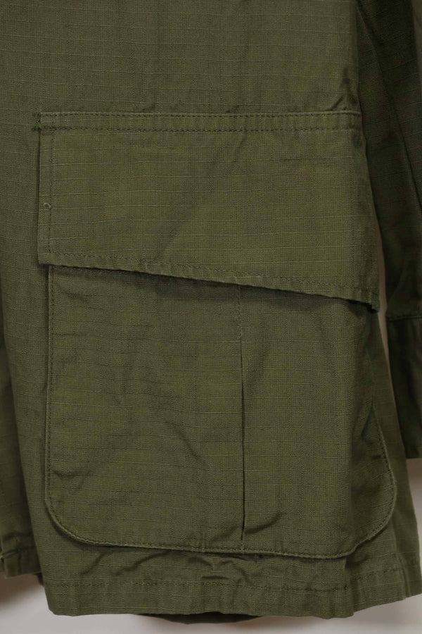 正品 1969 年全新库存第四代丛林迷彩夹克，长袖 D 码