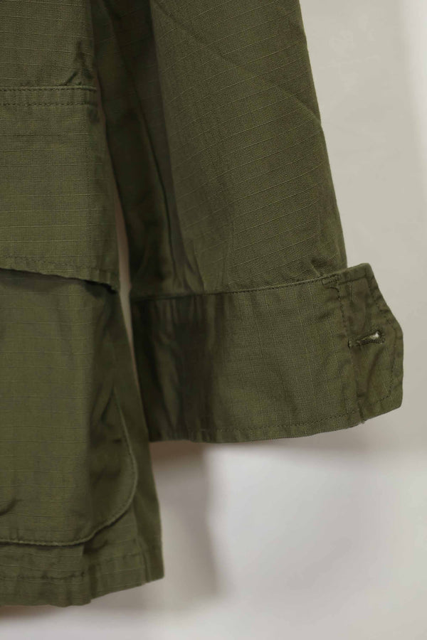 正品 1969 年全新库存第四代丛林迷彩夹克，长袖 D 码