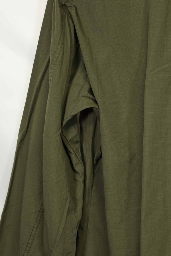 正品 1969 年全新库存第四代丛林迷彩夹克，长袖 D 码