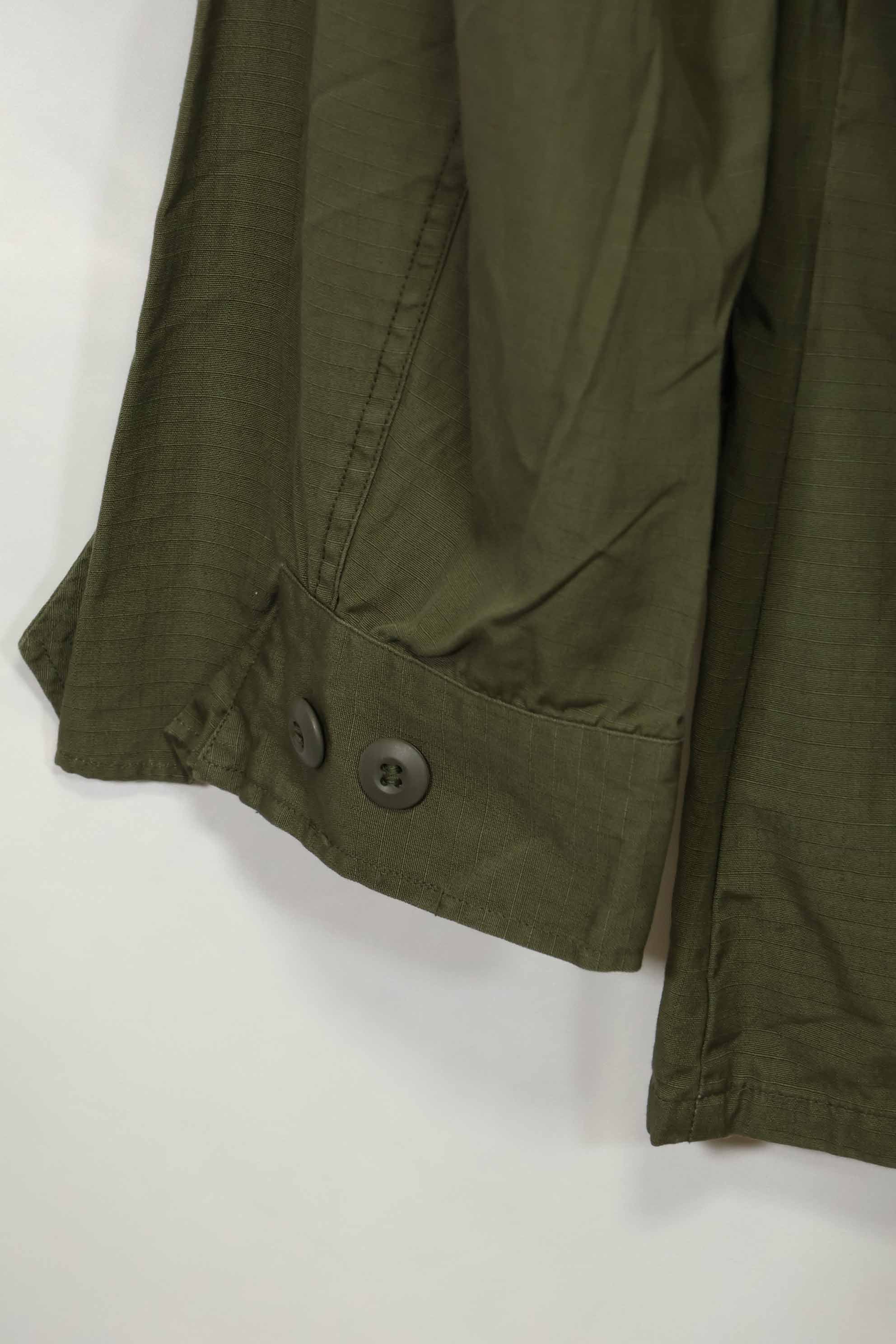 正品 1969 年全新库存第四代丛林迷彩夹克，长袖 D 码