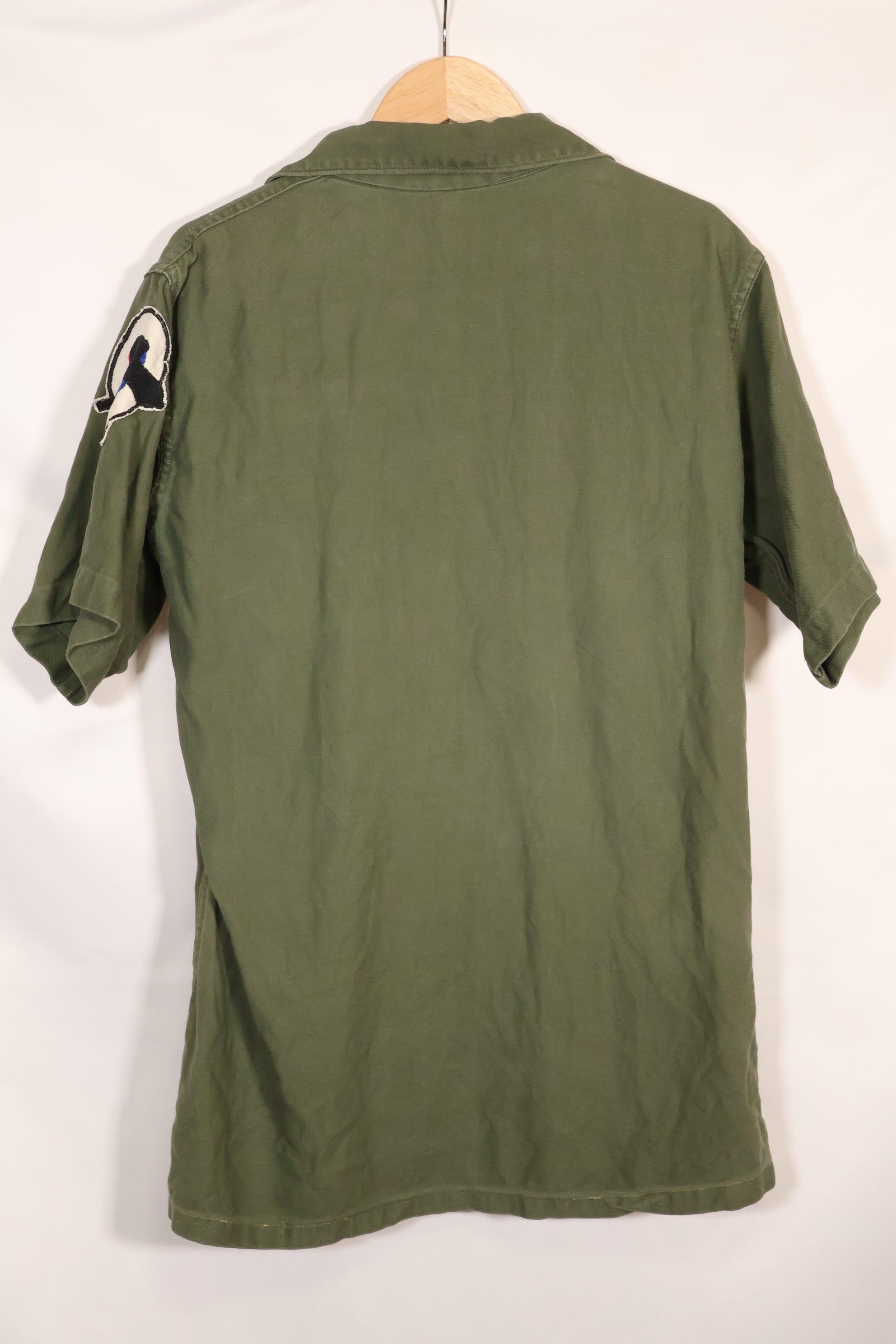 1967年契約　スヌーピーパッチ　アメリカ海軍　USN　OG-107　ユーティリティシャツ　中古品　A